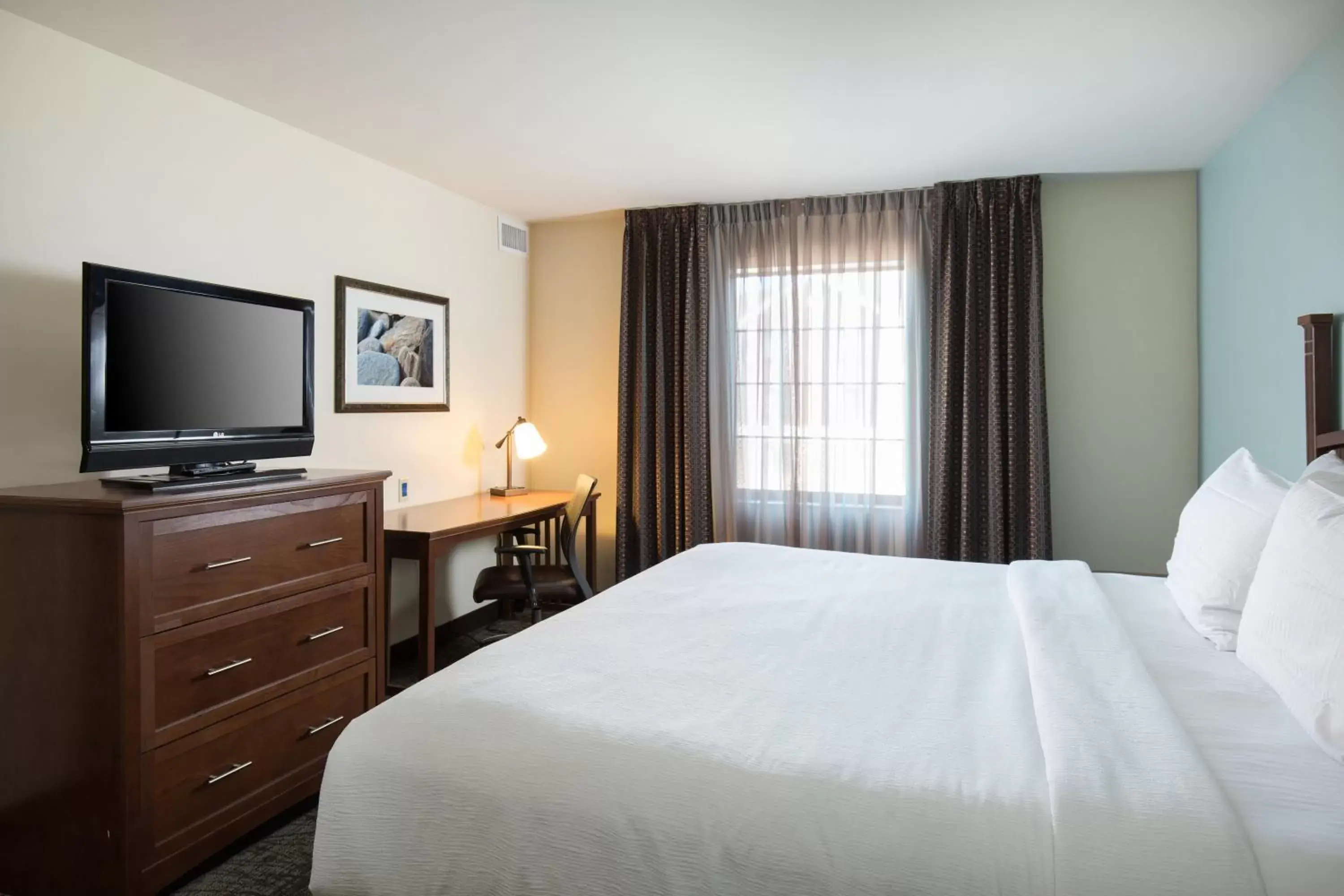 Photo of the whole room, Bed in Staybridge Suites Toledo/Maumee by IHG Photo of the whole room, Bed in Staybridge Suites Toledo/Maumee by IHG