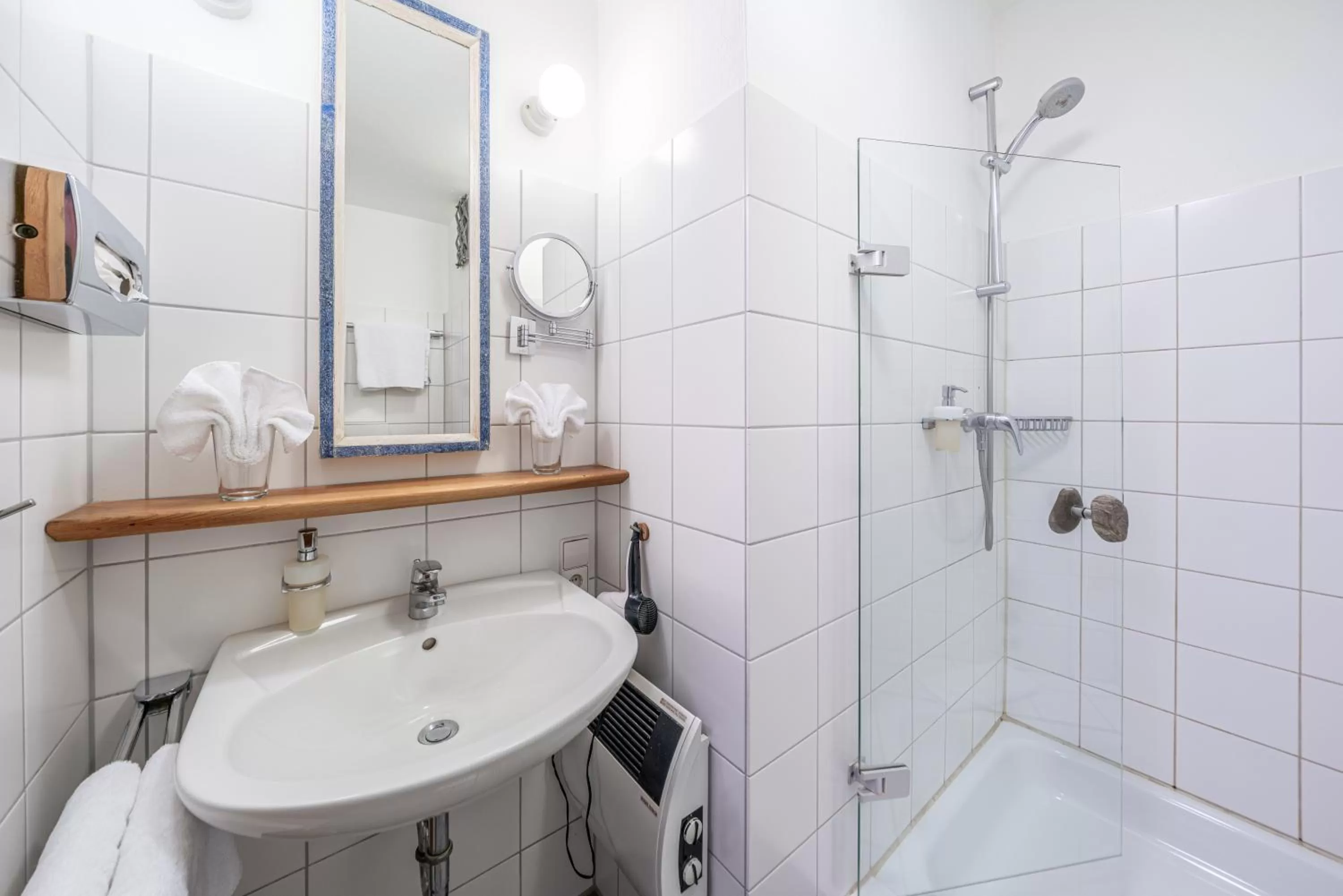 Shower in Genusshotel Alte Post