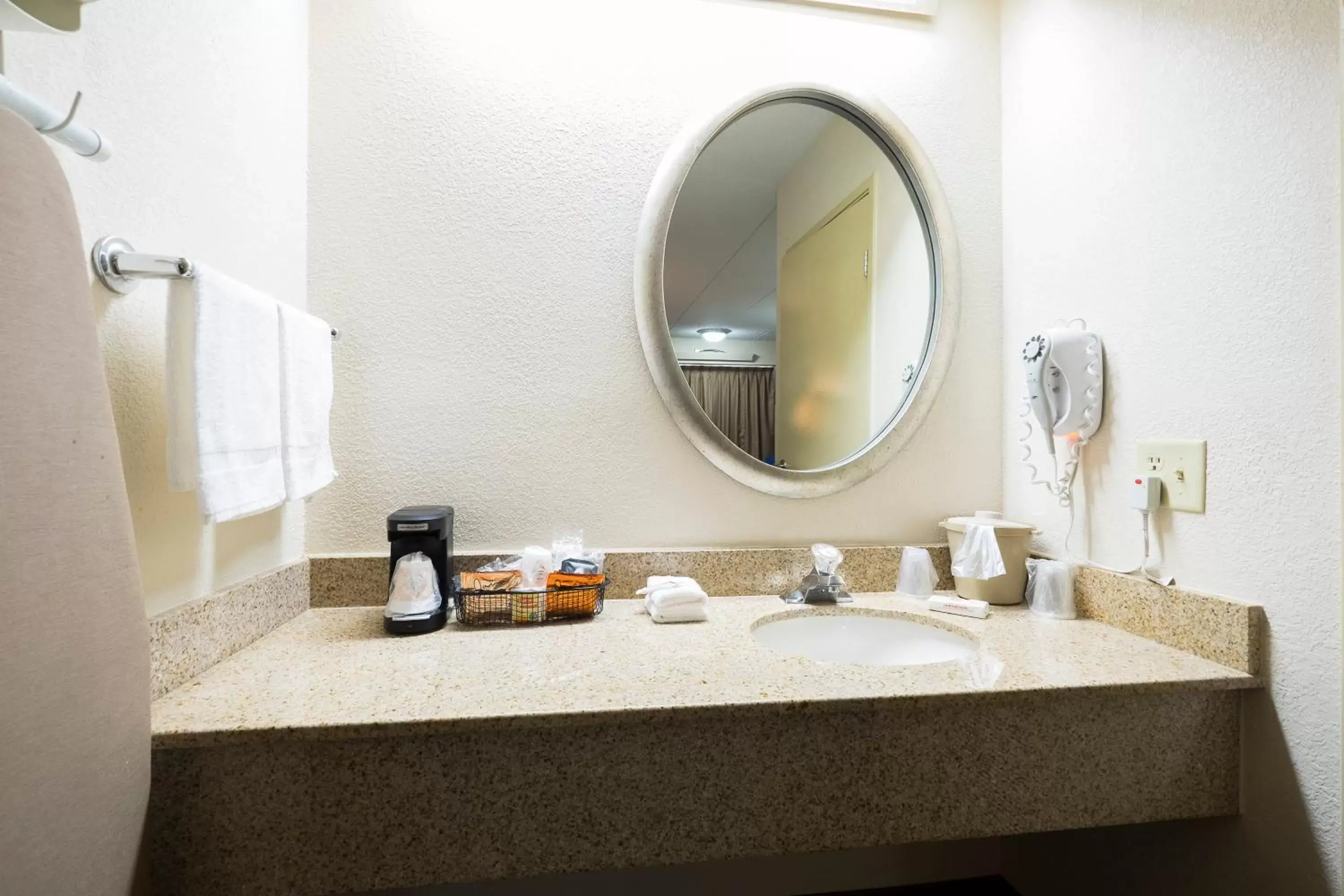 Bathroom in Red Roof Inn Parsippany