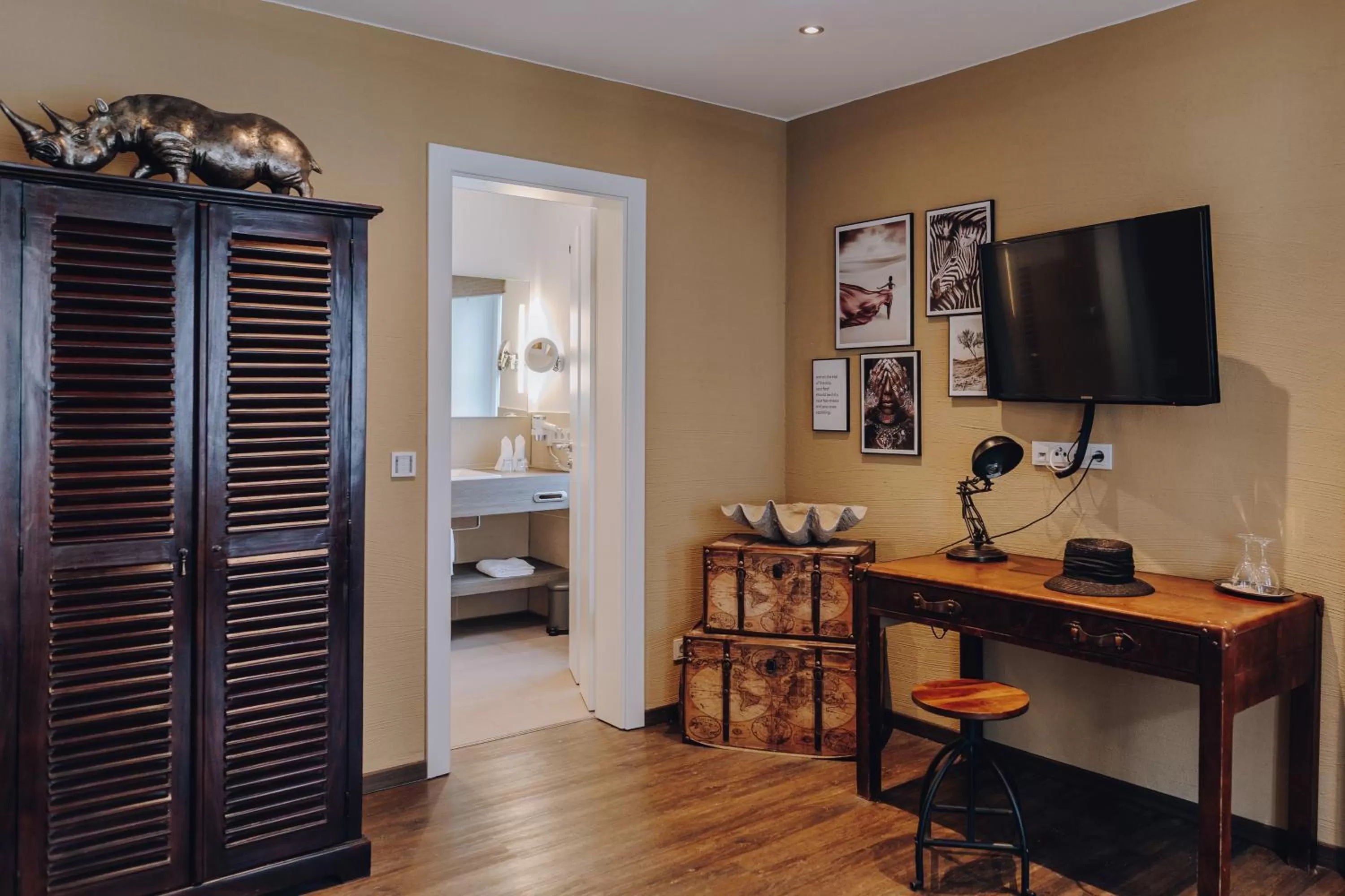 TV and multimedia in Little 7 - Boutique Hotel