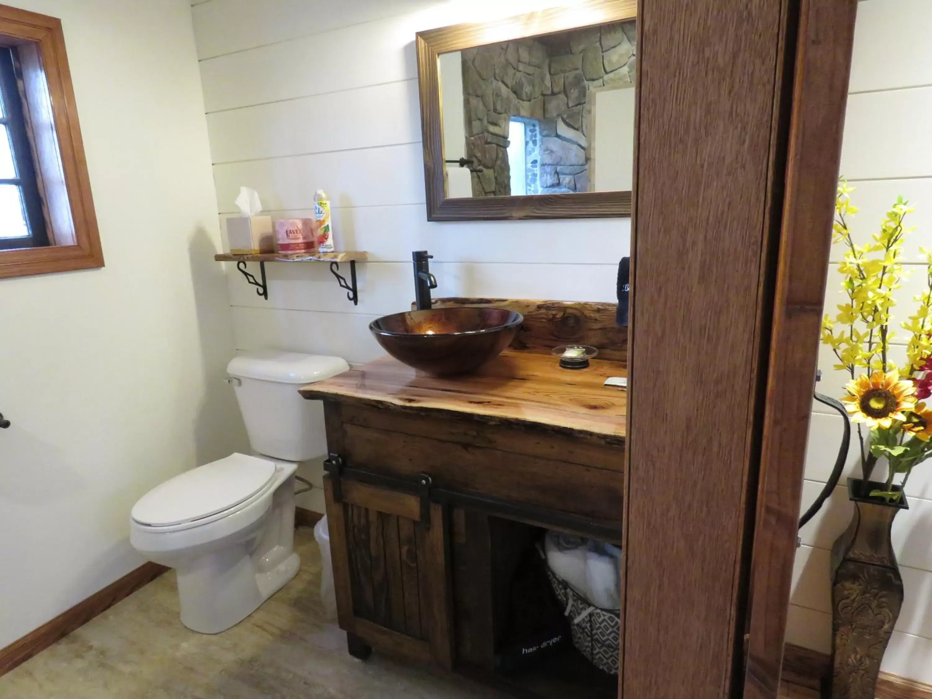 Bathroom in Tall Pines Inn