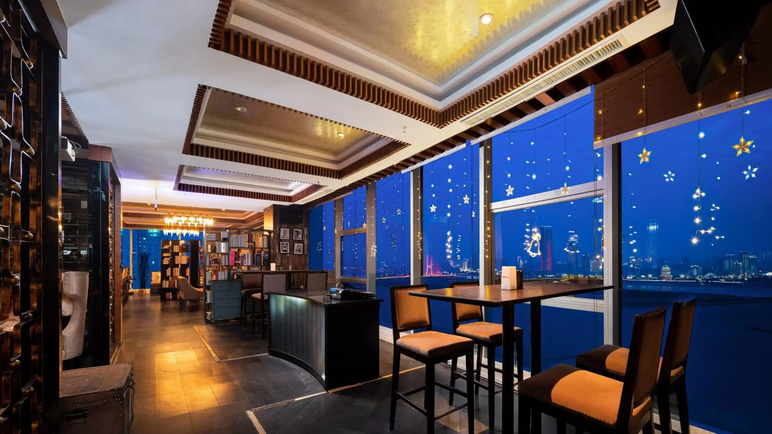 Restaurant/places to eat, Lounge/Bar in Holiday Inn Nanchang Riverside, an IHG Hotel