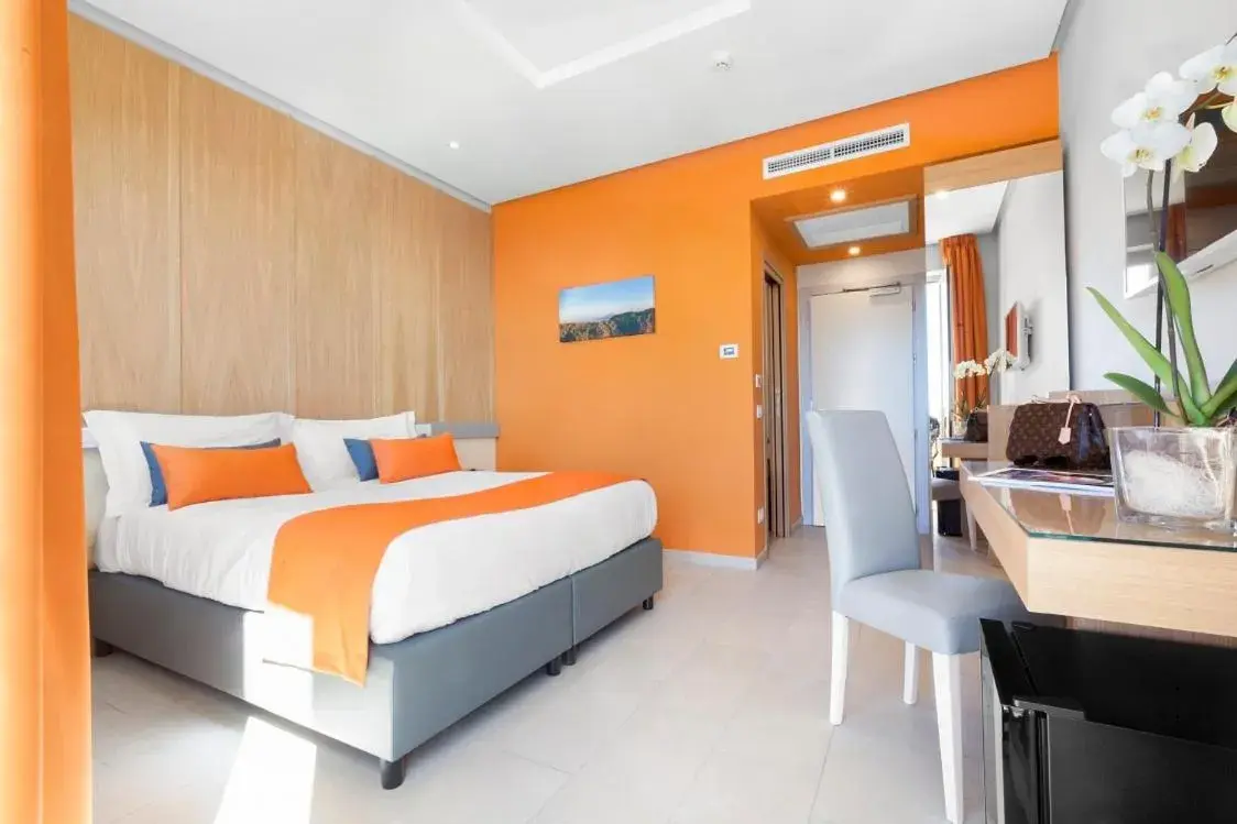 Bedroom in Hotel O Sole Mio