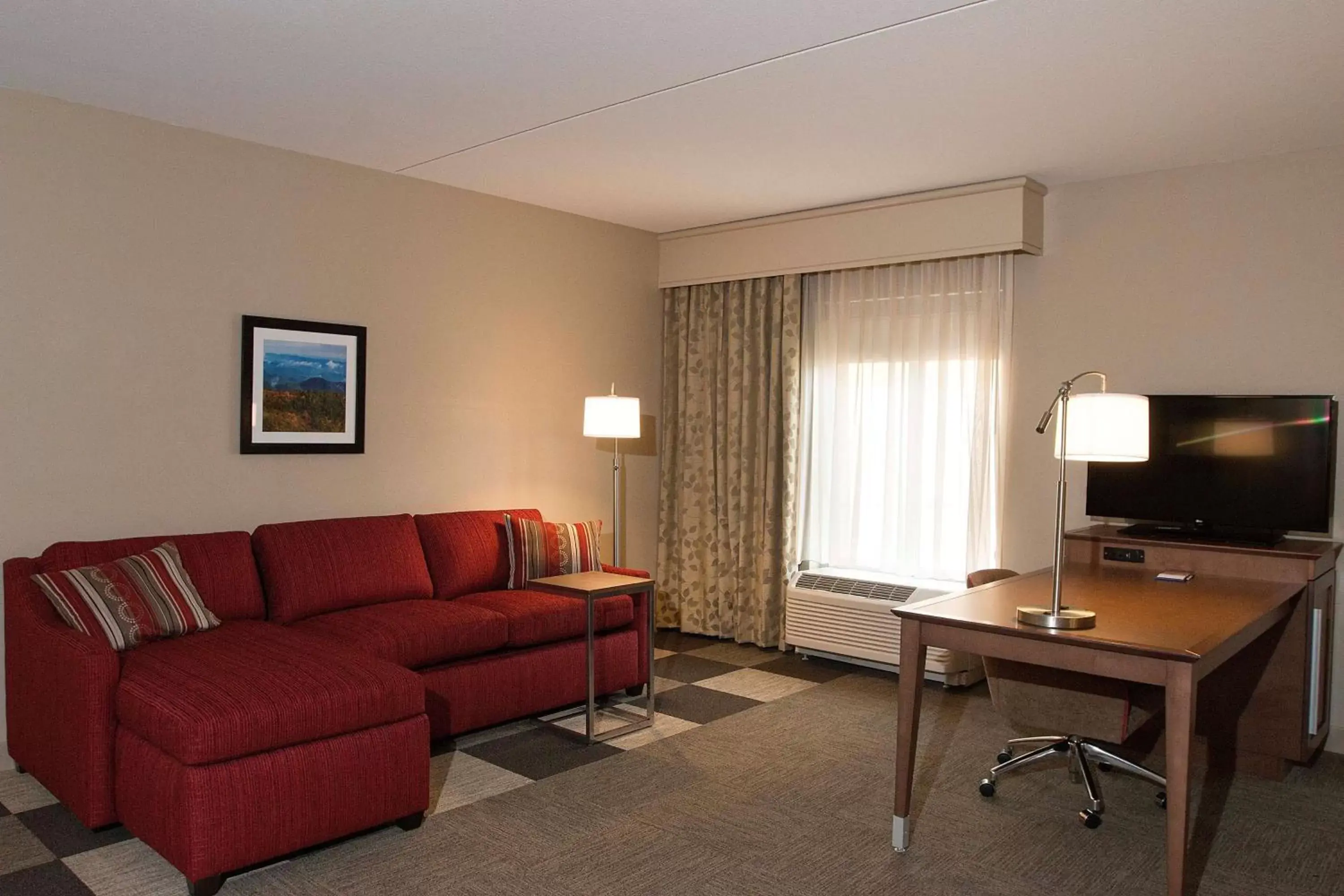 Bed, Seating Area in Hampton Inn & Suites Boone, Nc