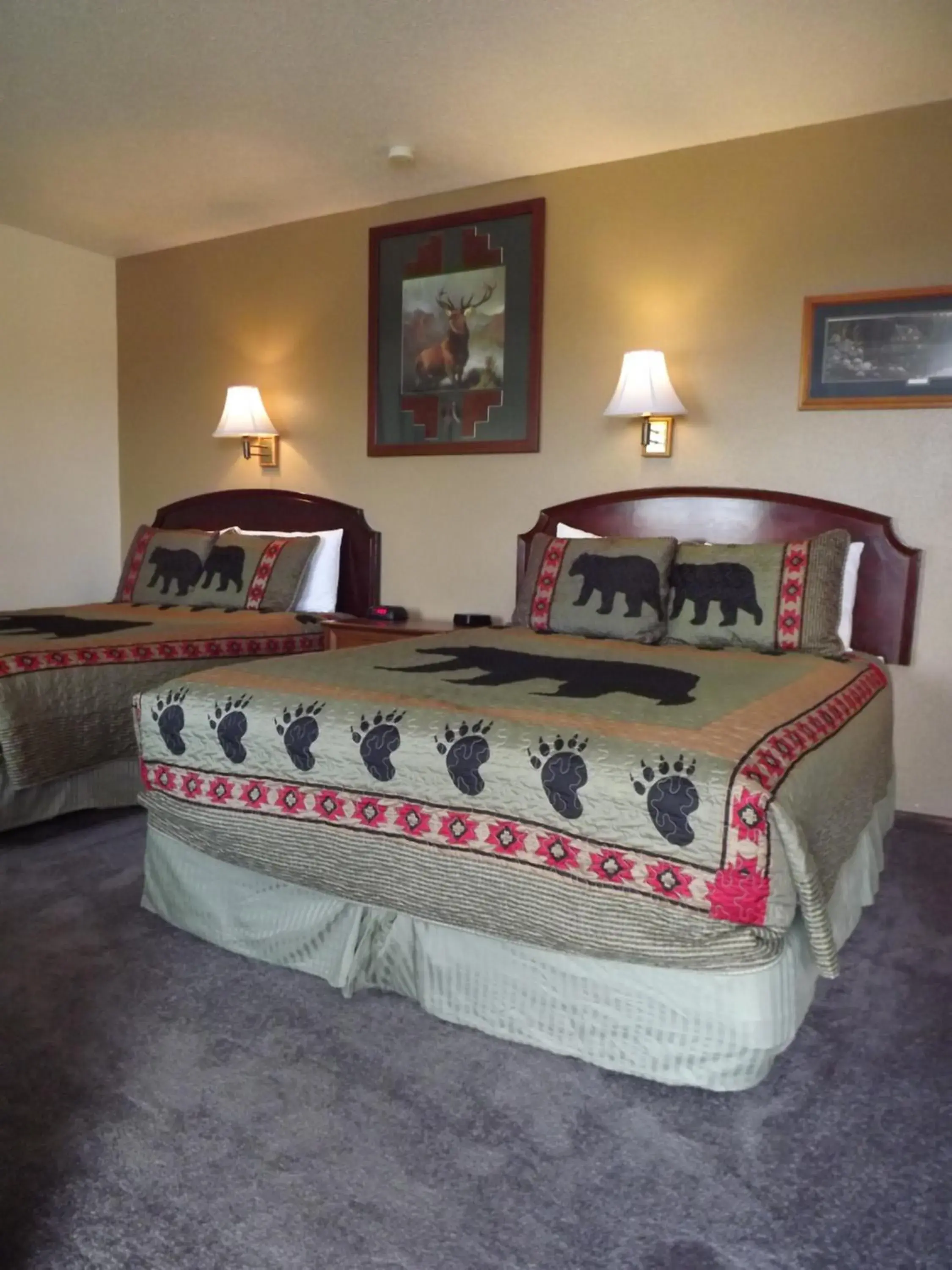 Bed in Crest Country Inn