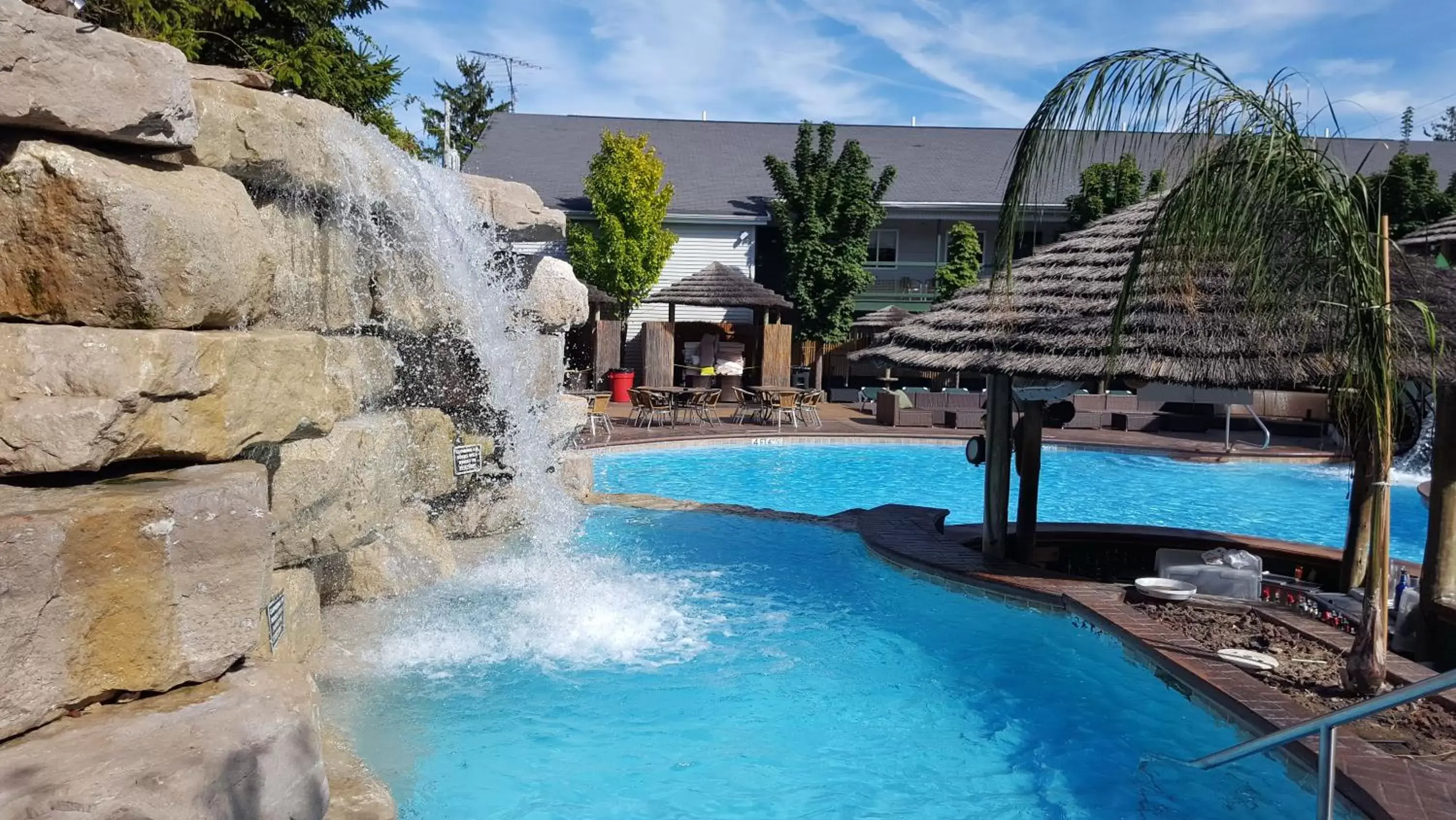 Pool view, Swimming Pool in Commodore Resort