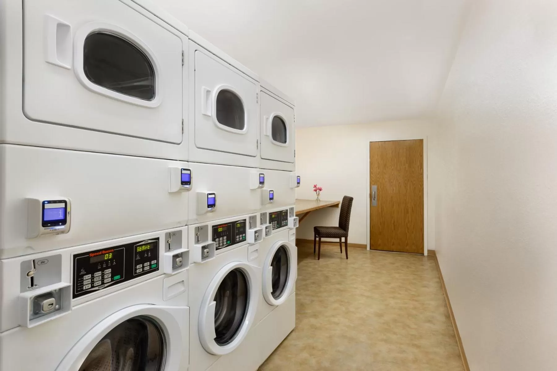 laundry in Elevation Hotel & Spa