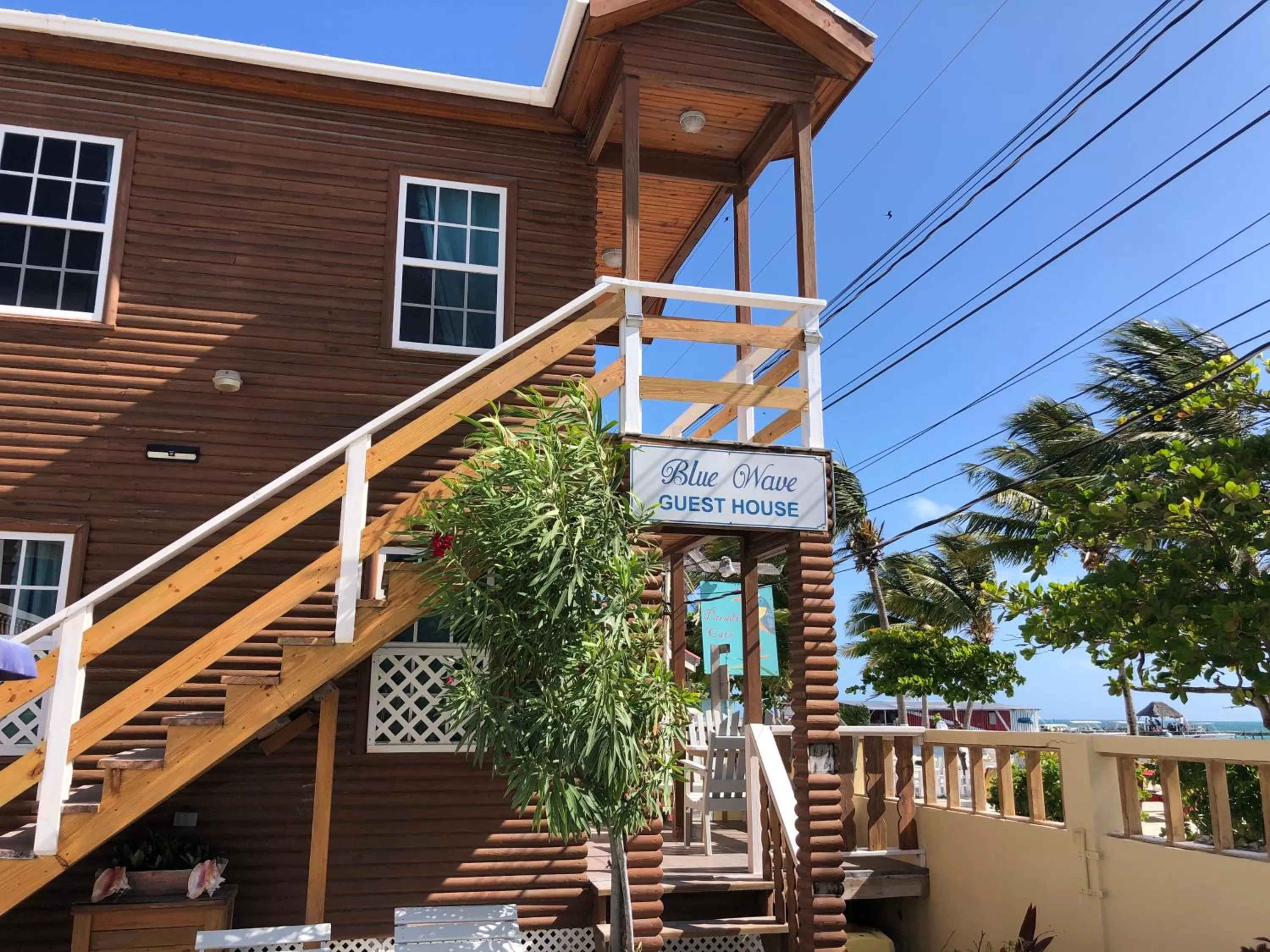 Blue Wave Guest House