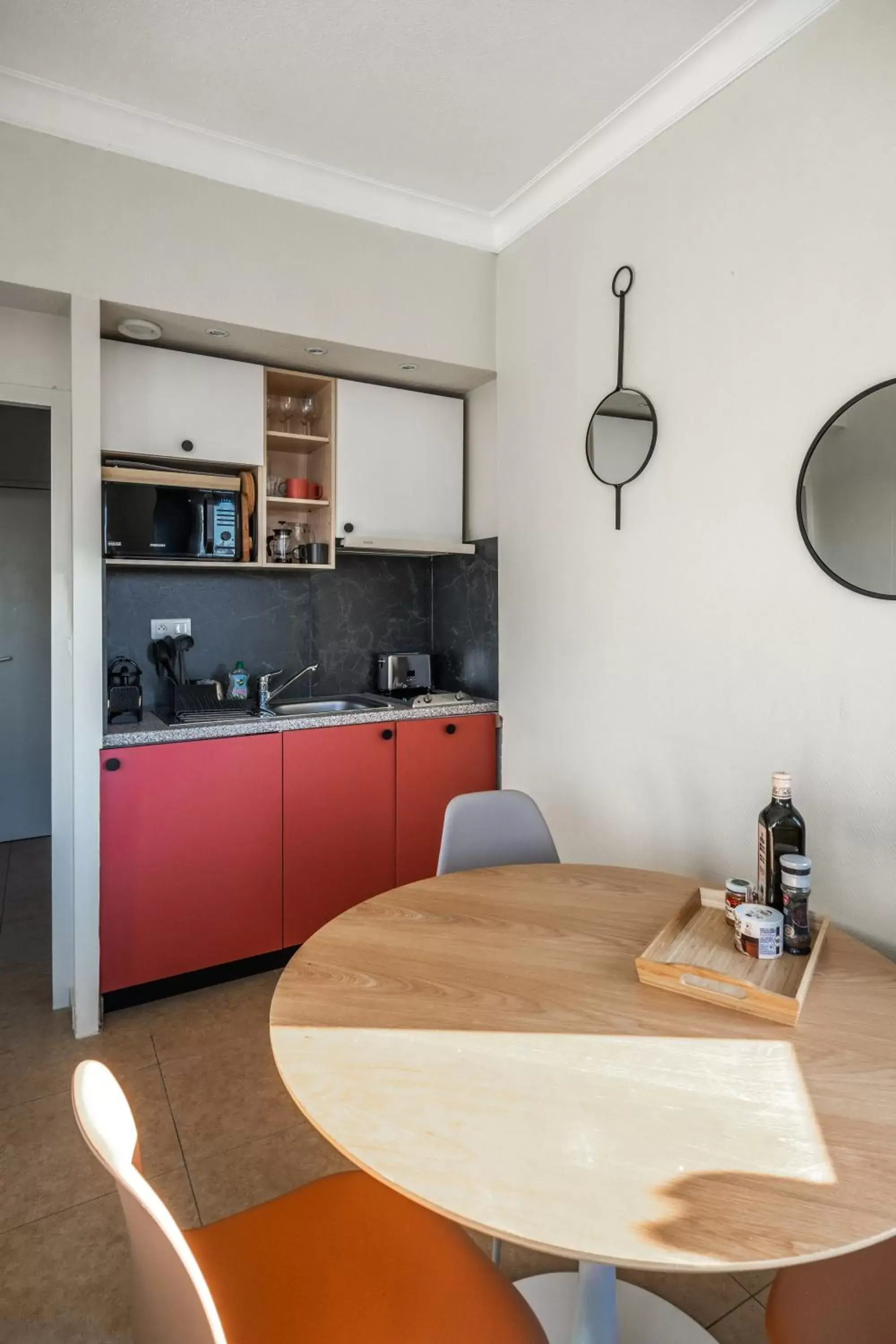 Kitchen/Kitchenette in Résidence Chateau d'Acotz - Avec piscine à 600m des plages à Saint-Jean-de-Luz