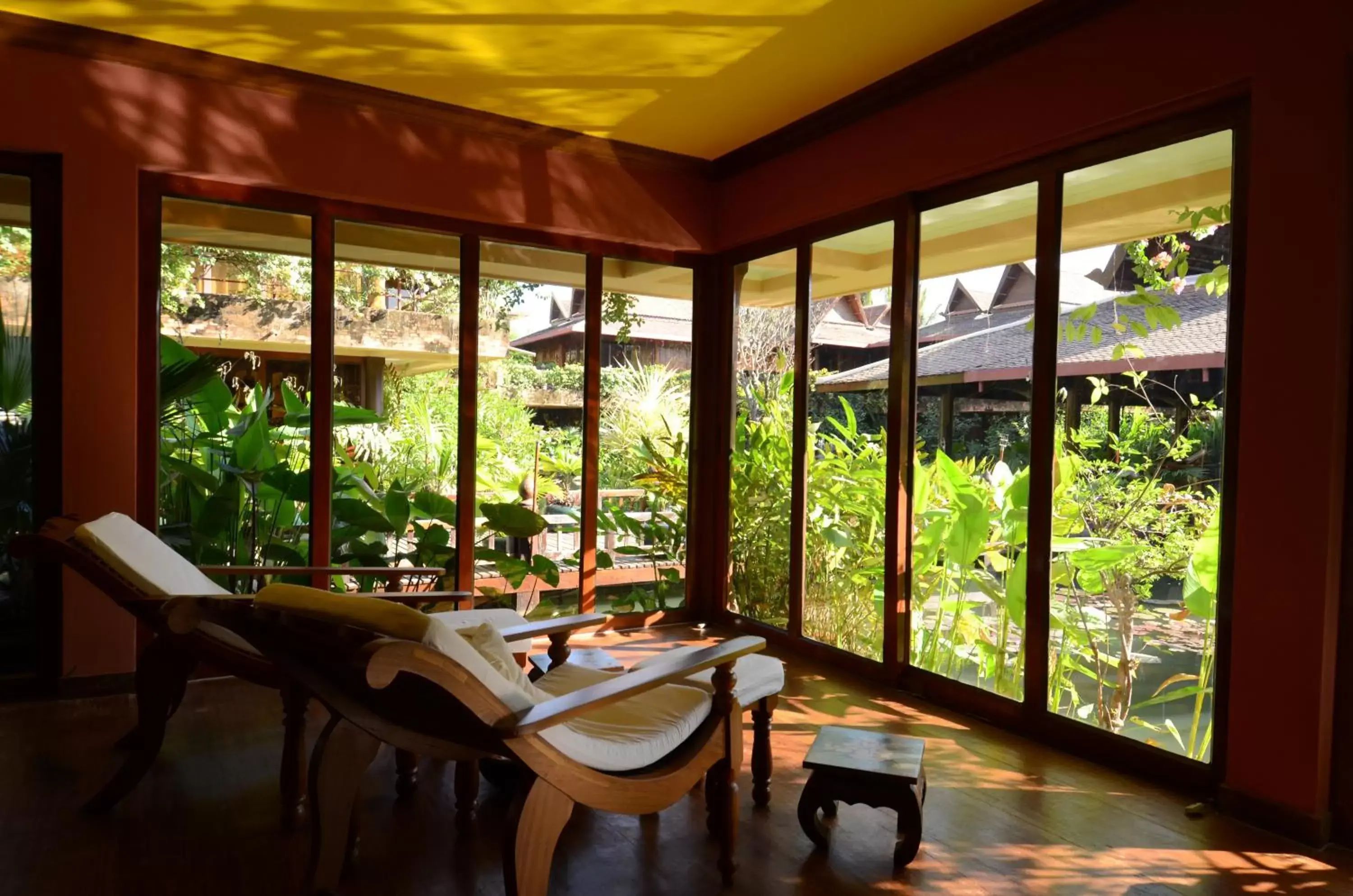 Garden view, Restaurant/Places to Eat in Angkor Village Hotel