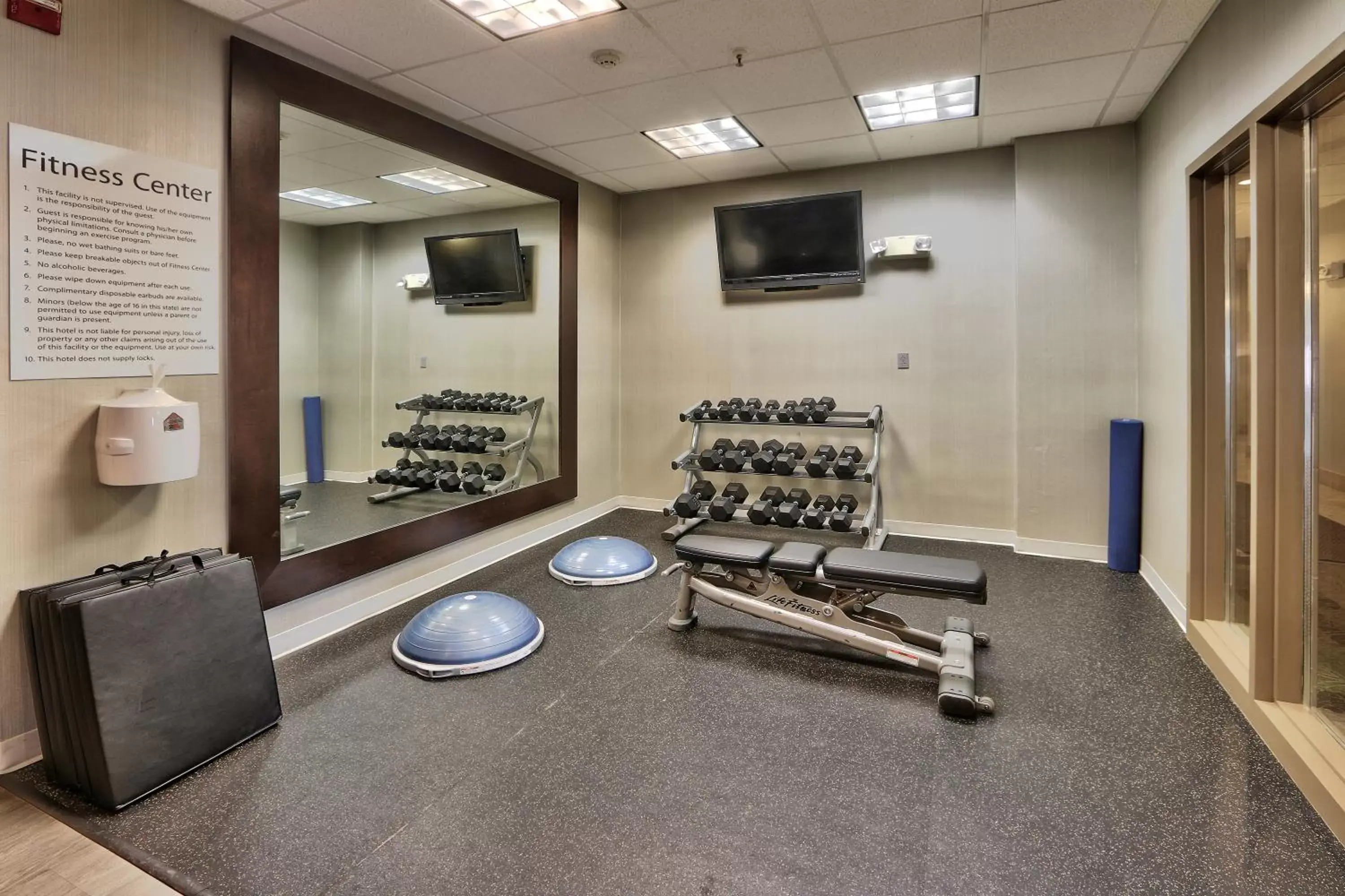 Fitness centre/facilities, Fitness Center/Facilities in Holiday Inn Hotel and Suites Albuquerque - North Interstate 25, an IHG Hotel