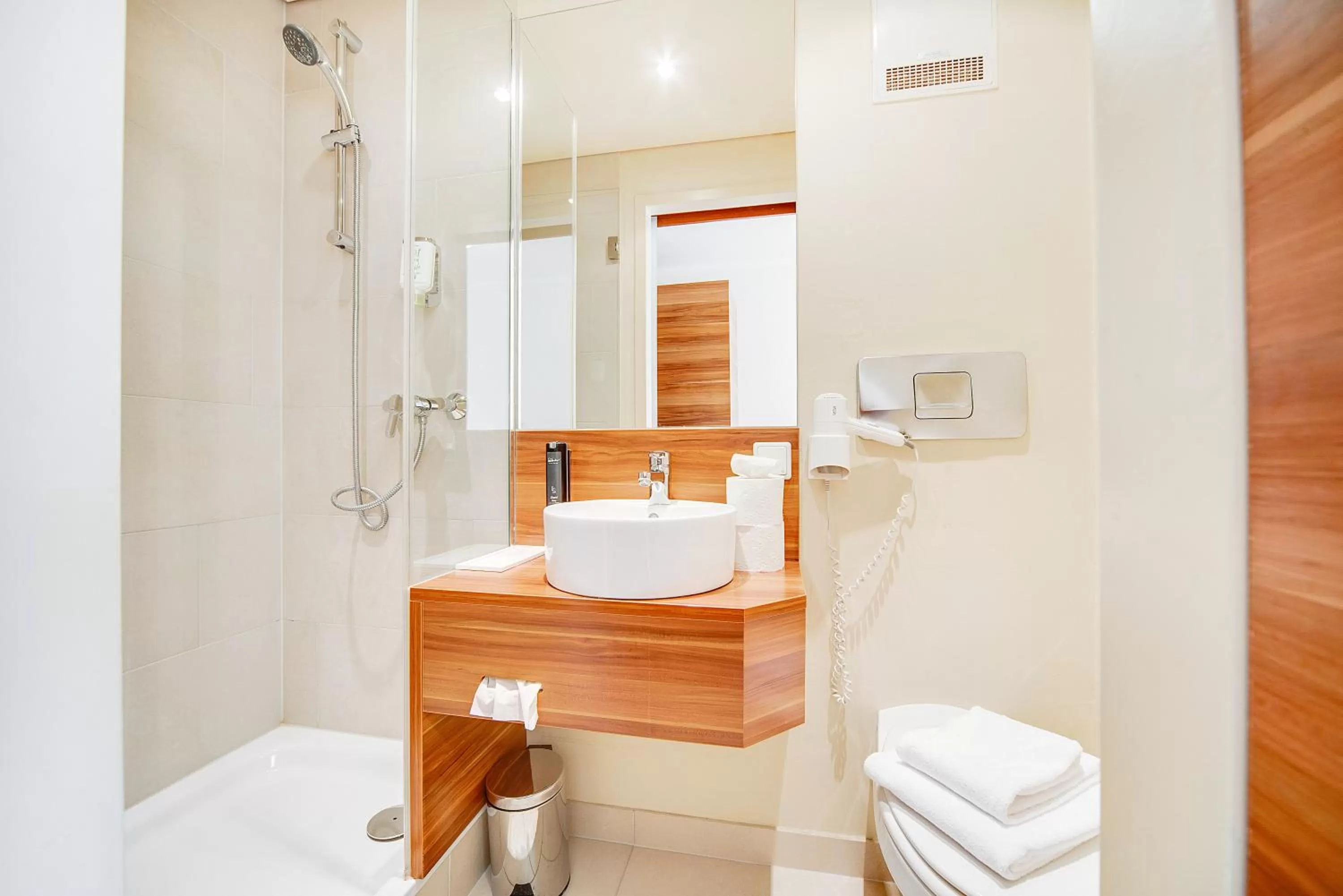 Bathroom in Hotel Astoria