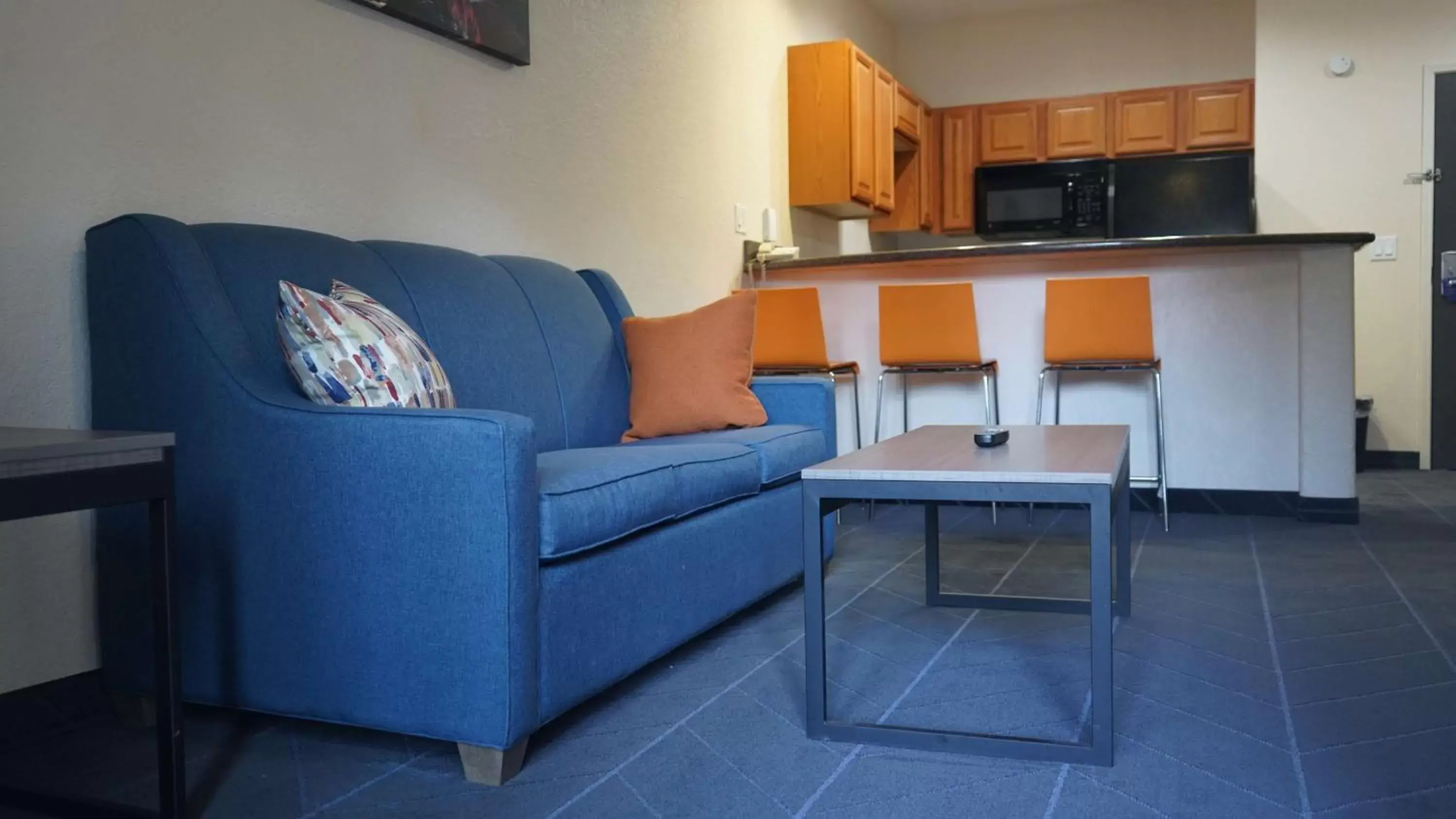 Bedroom, Seating Area in Best Western Lubbock West Inn & Suites