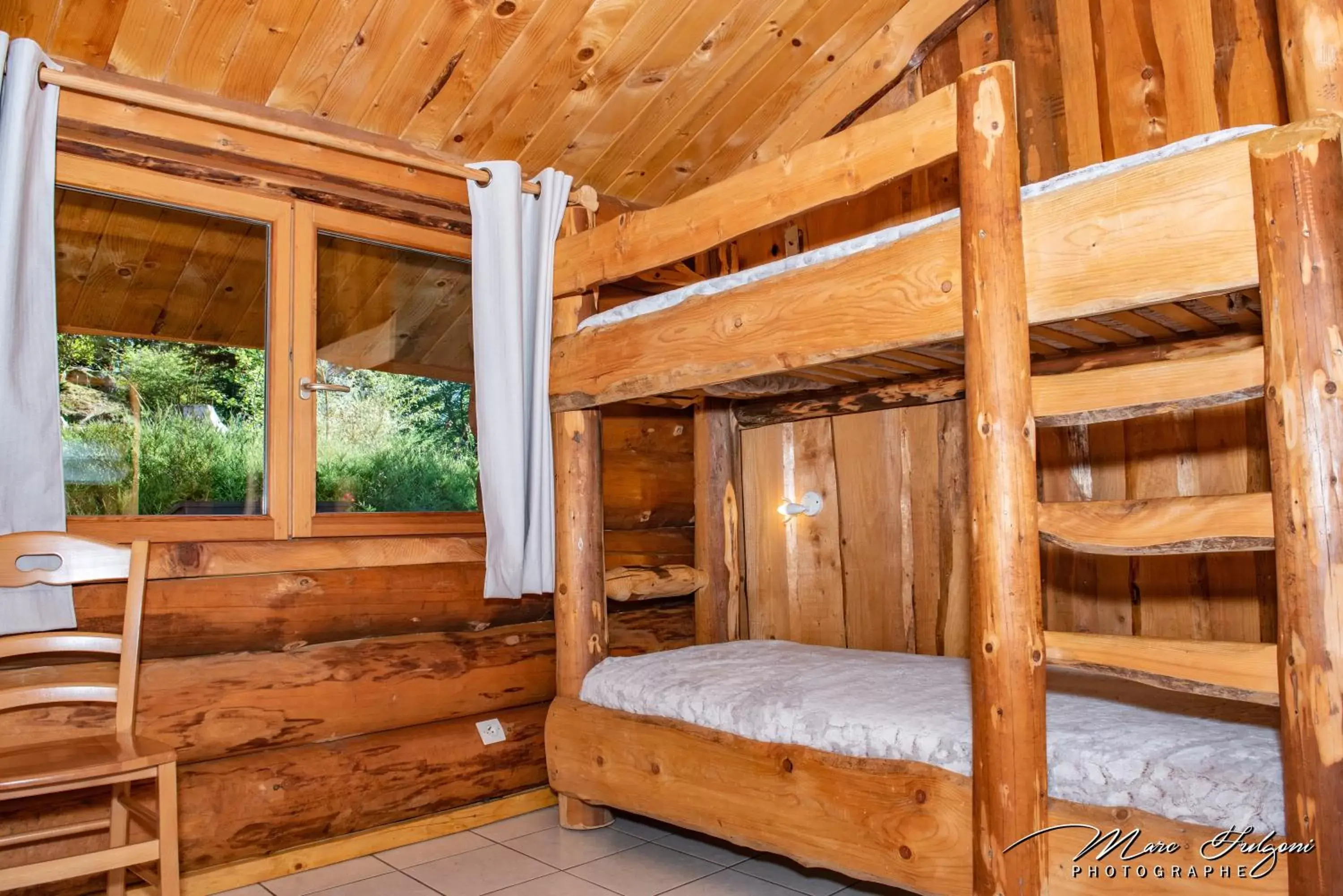 bunk bed in Le Couarôge Chalets et Appartements