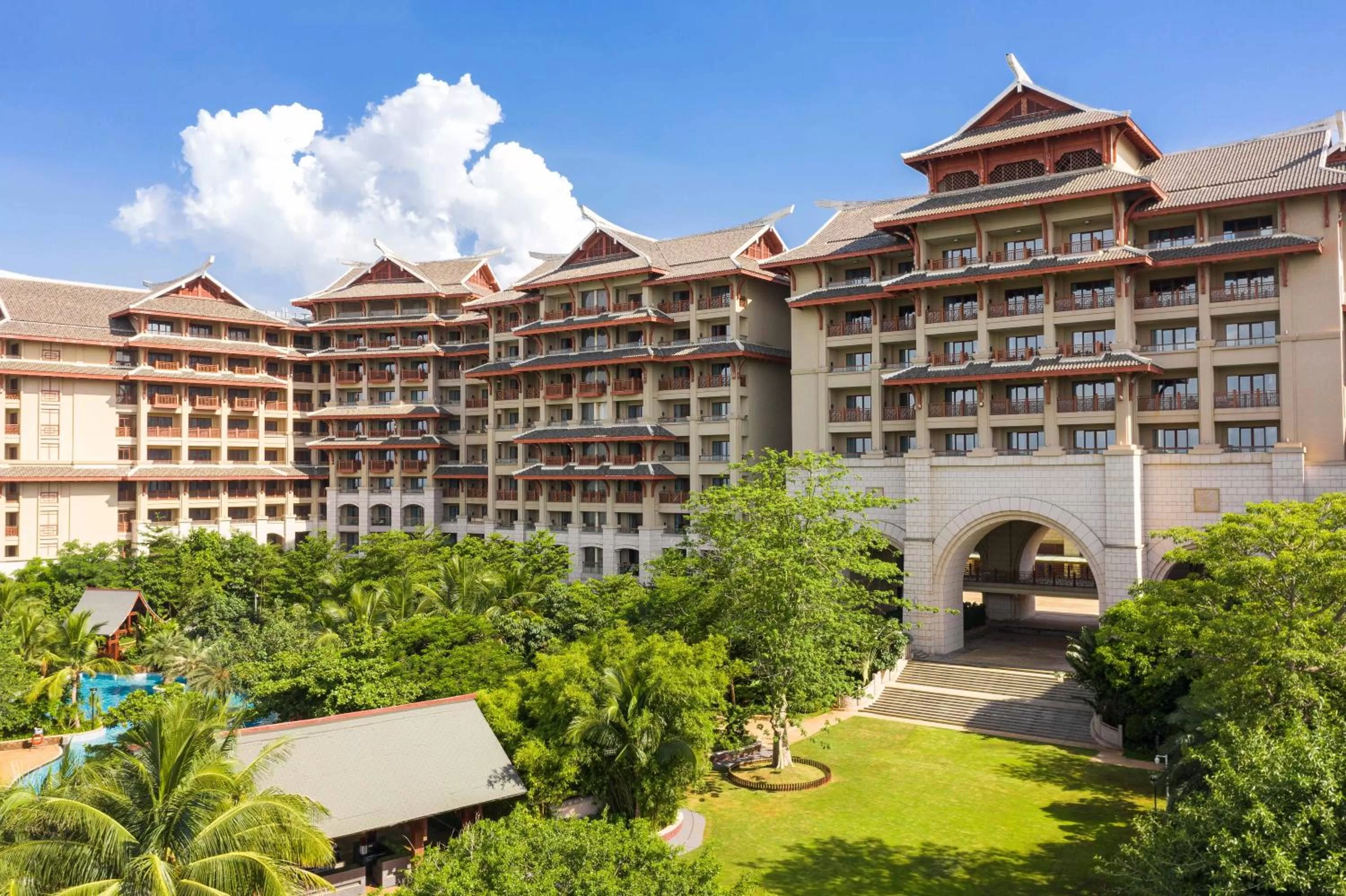 Property building in Haikou Marriott Hotel