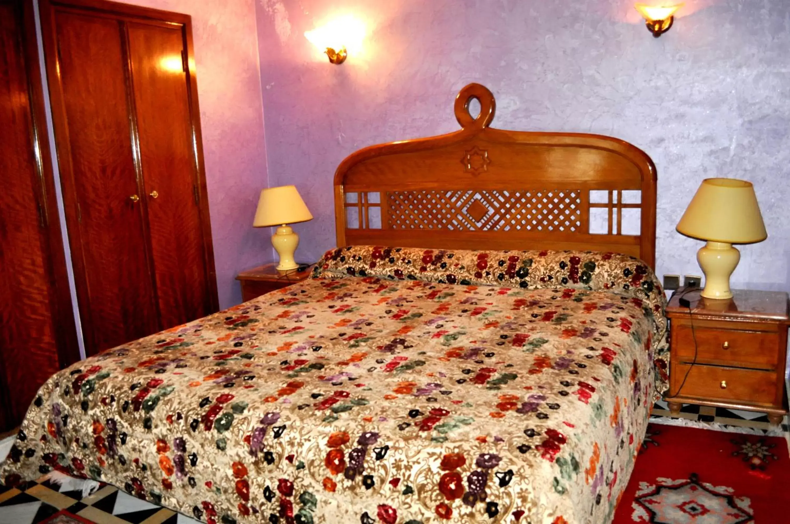 Bed in Hôtel Transatlantique Bed in Hôtel Transatlantique