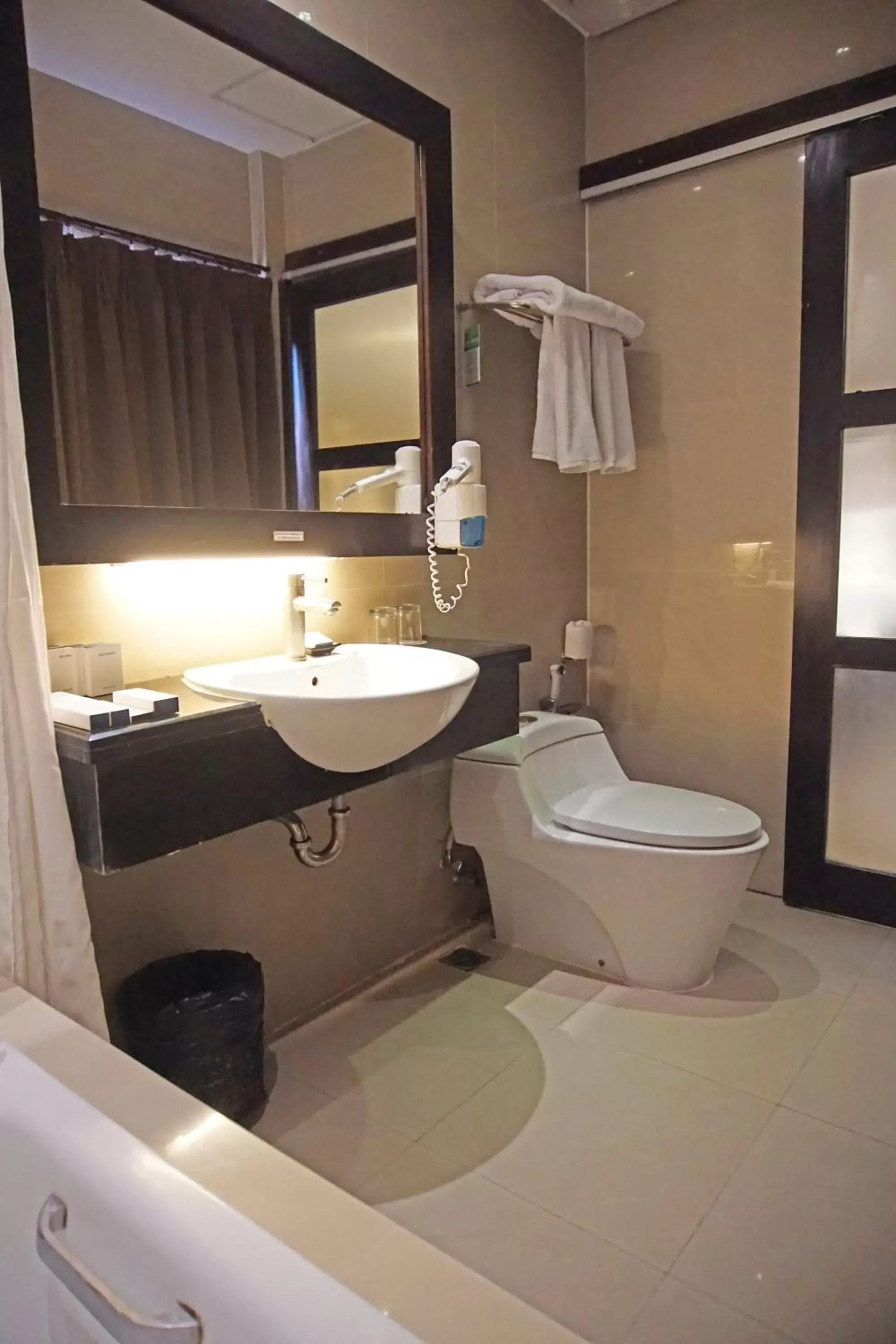 Bathroom in Best Western Kuta Villa