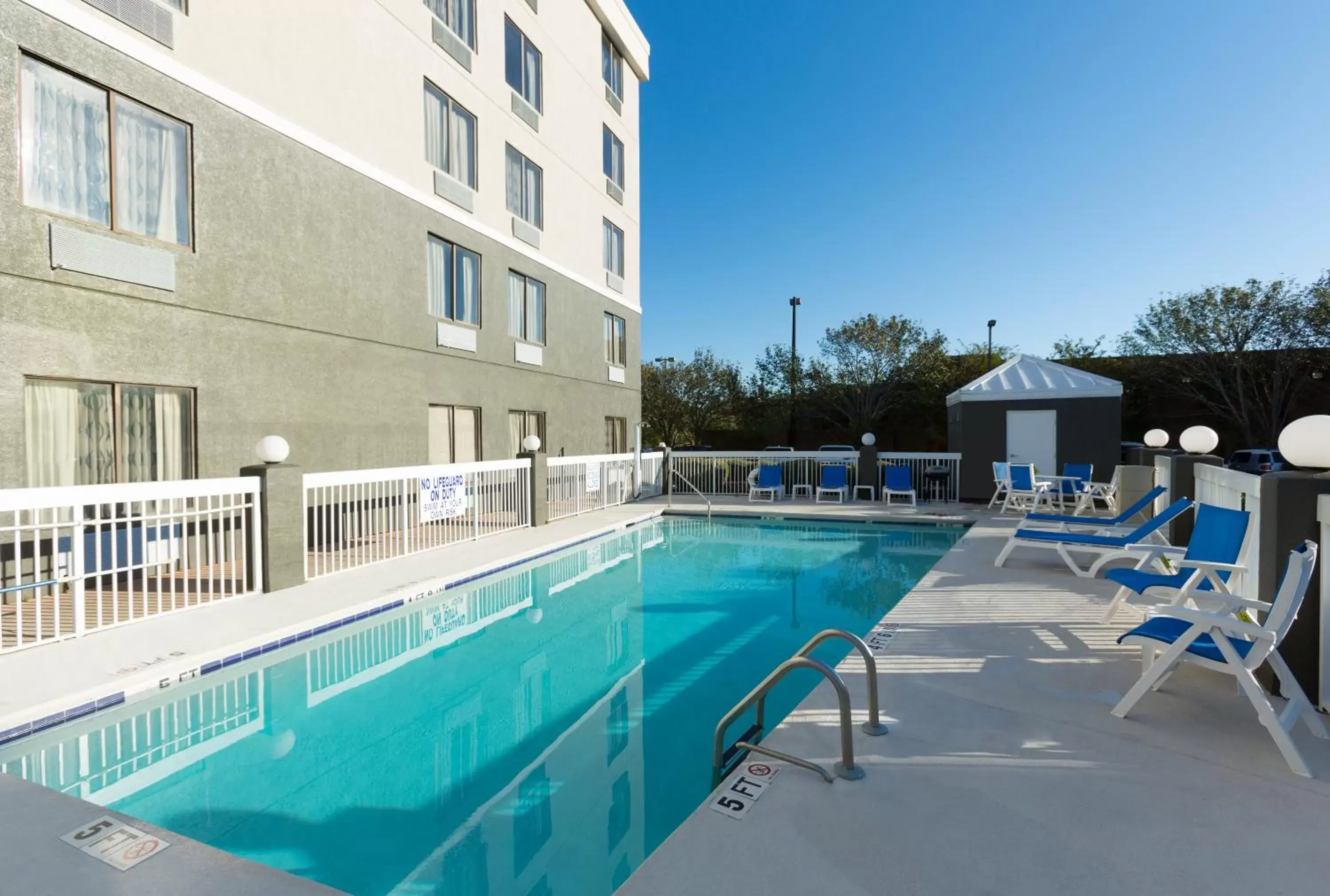 Property building, Swimming Pool in La Quinta Inn by Wyndham North Myrtle Beach