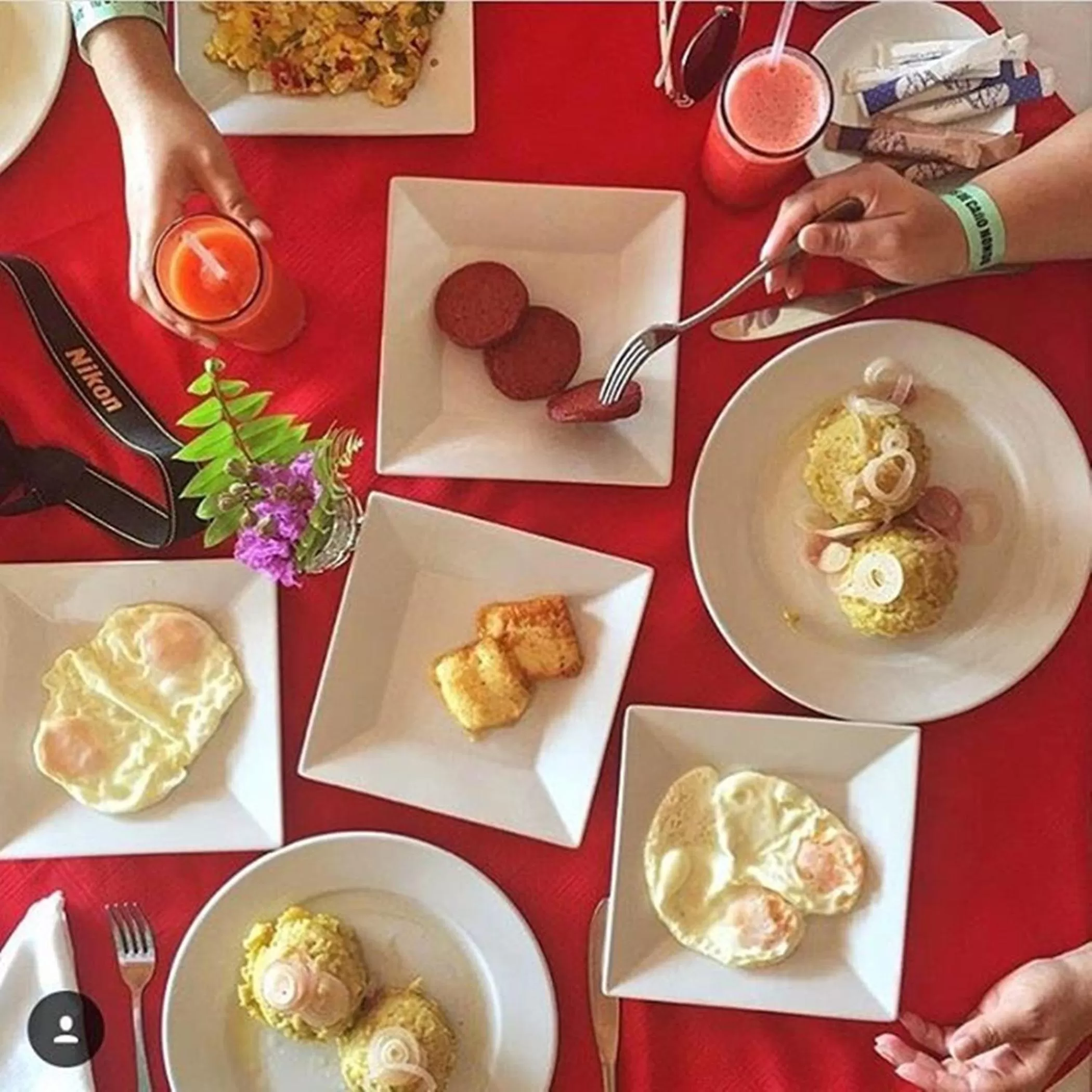 Restaurant/places to eat in Altos de Caño Hondo