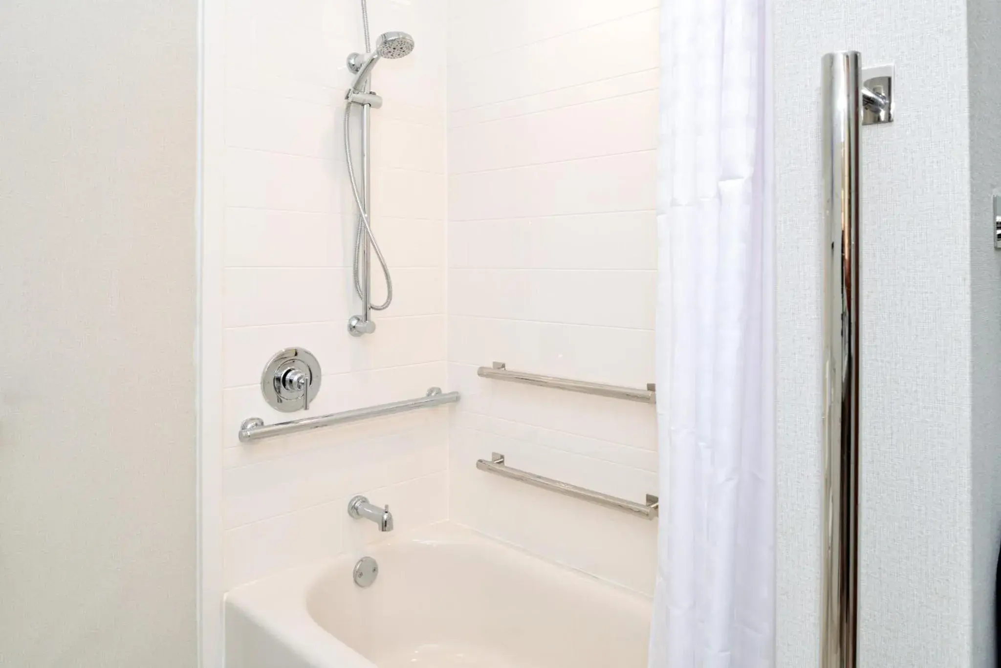 Bathroom in Candlewood Suites - Joliet Southwest, an IHG Hotel