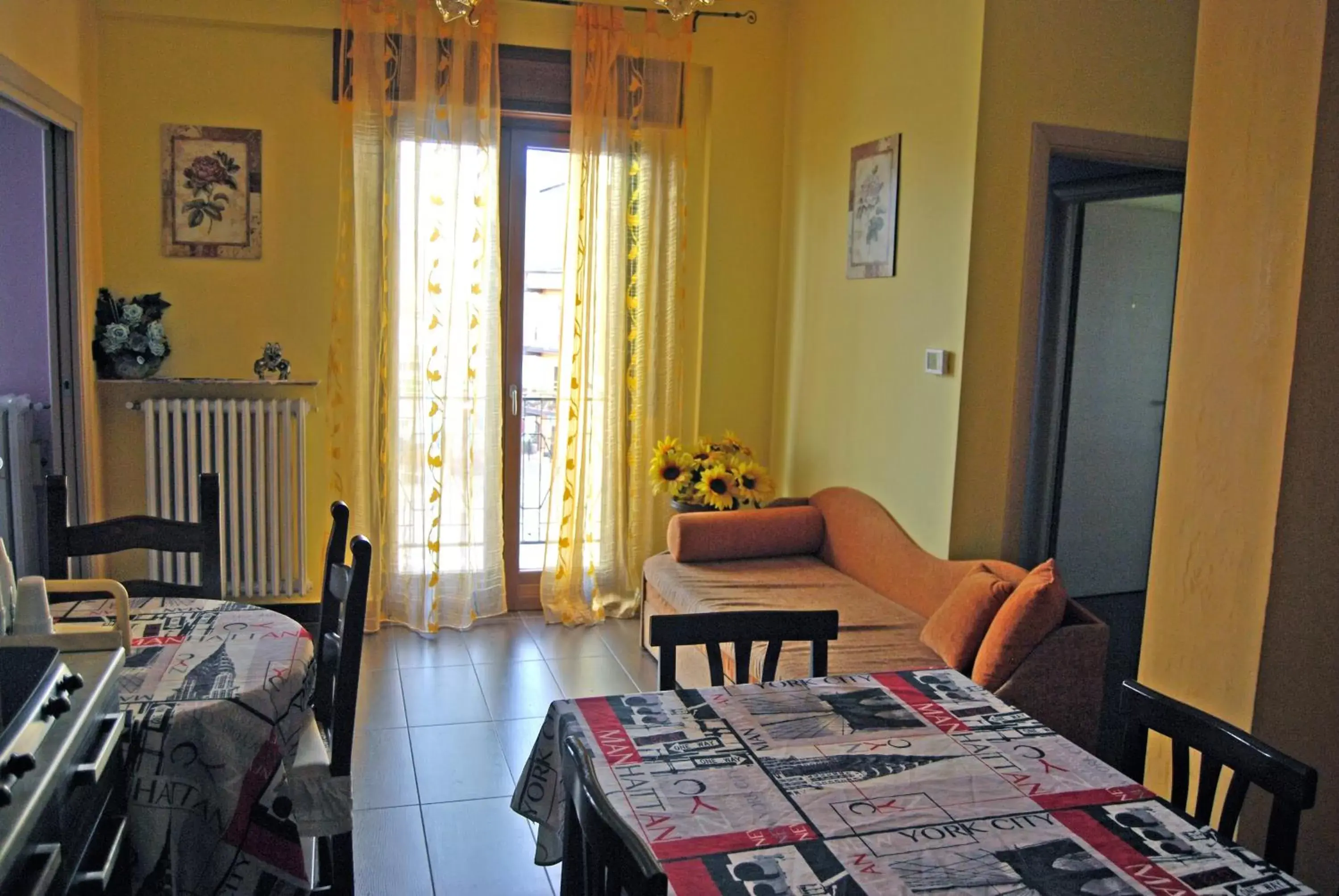 Dining area, Seating Area in B&B Monte Vulture