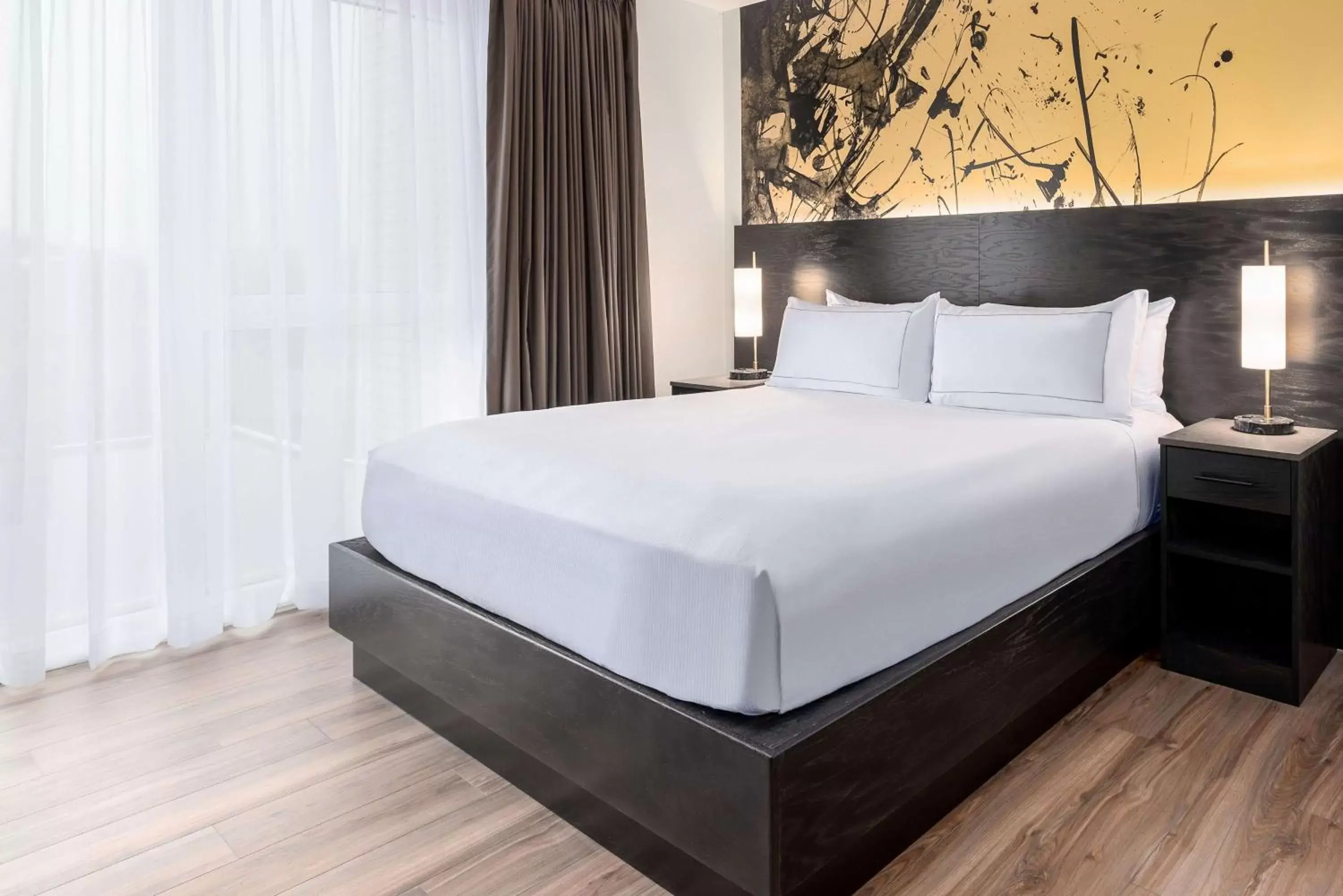 Bed in Holman Riverfront Park Hotel Salem, Tapestry By Hilton Bed in Holman Riverfront Park Hotel Salem, Tapestry By Hilton