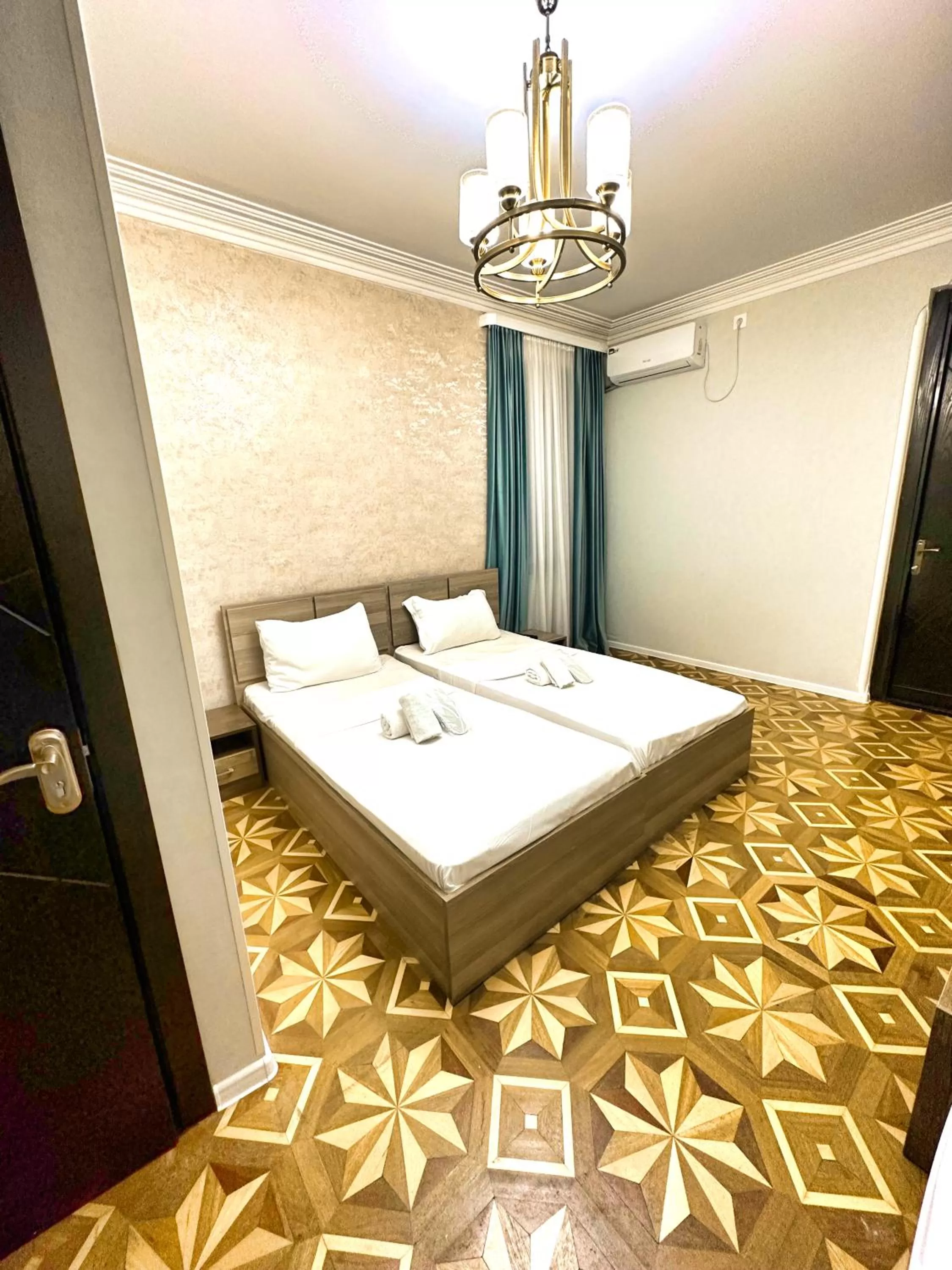 Bedroom, Bathroom in Metekhi View Hotel