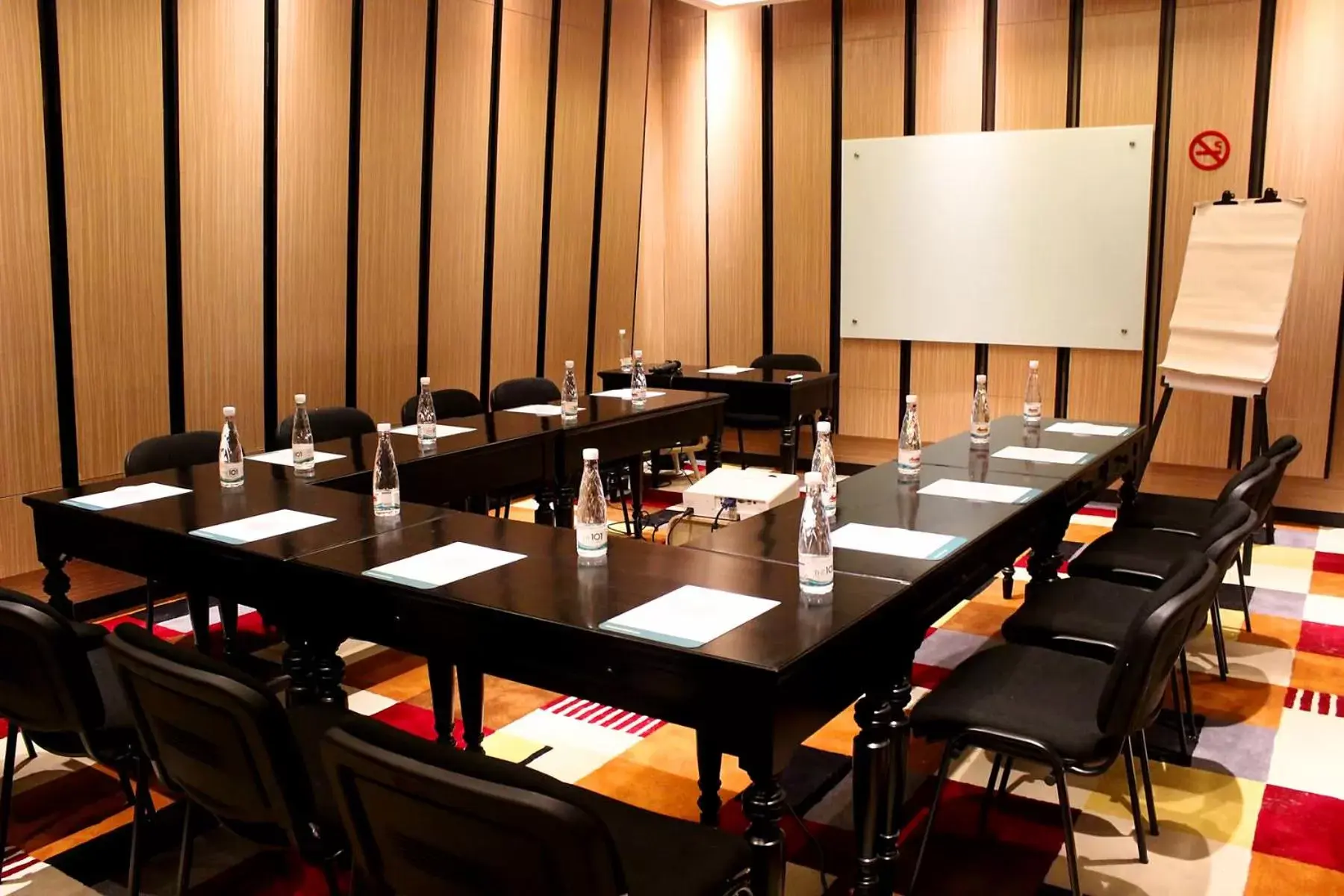 Meeting/conference room in THE 1O1 Bandung Dago