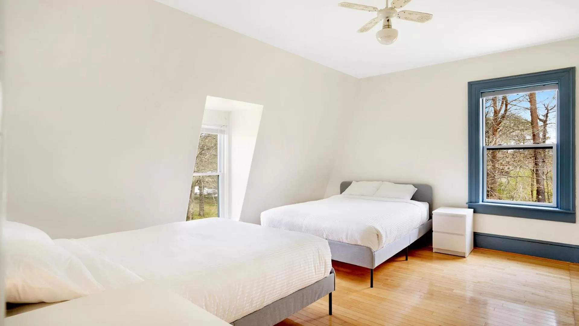 Bedroom, Bed in Homeport Motel