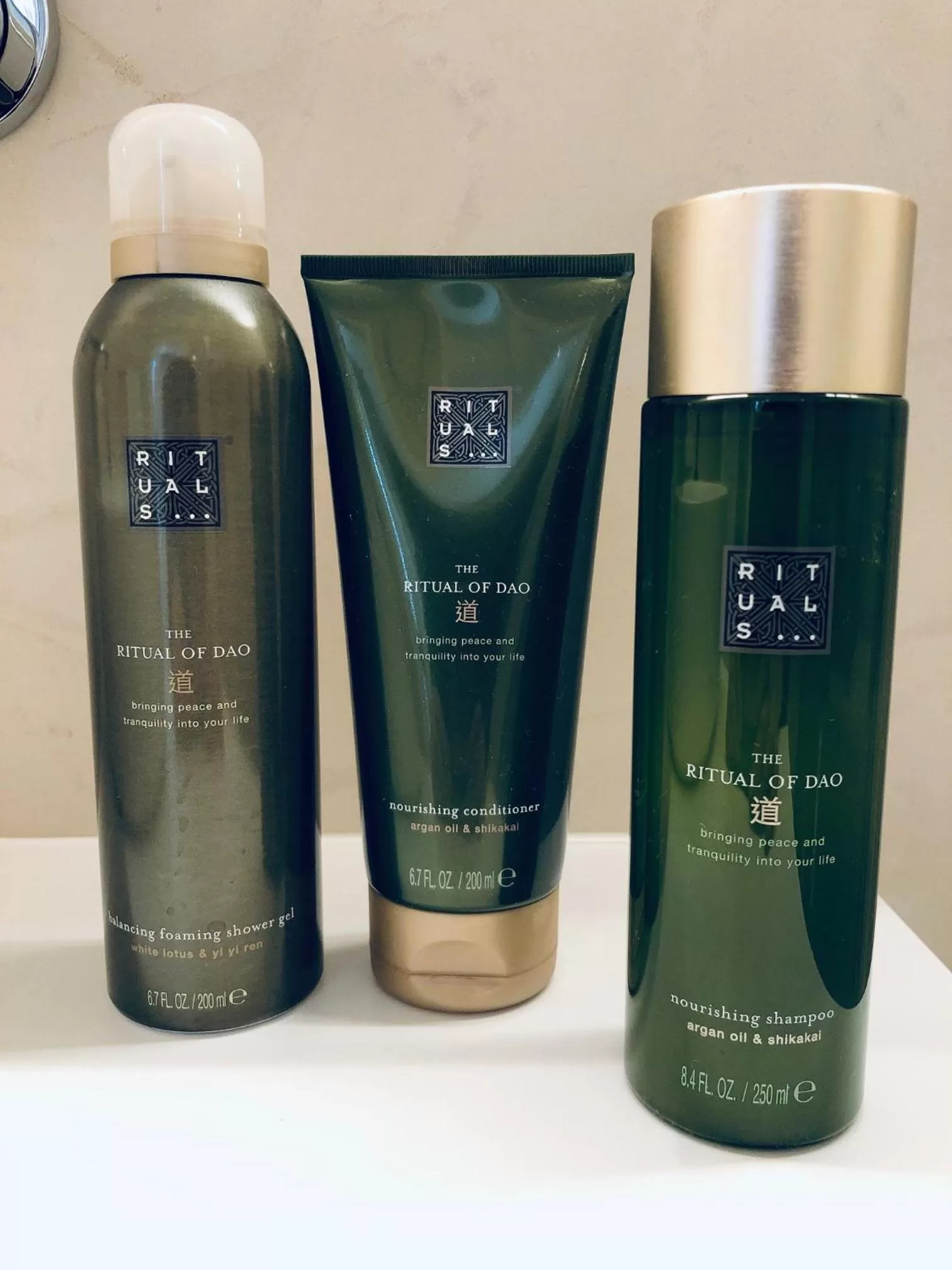 Shower in Suites Le Porte-Bonheur