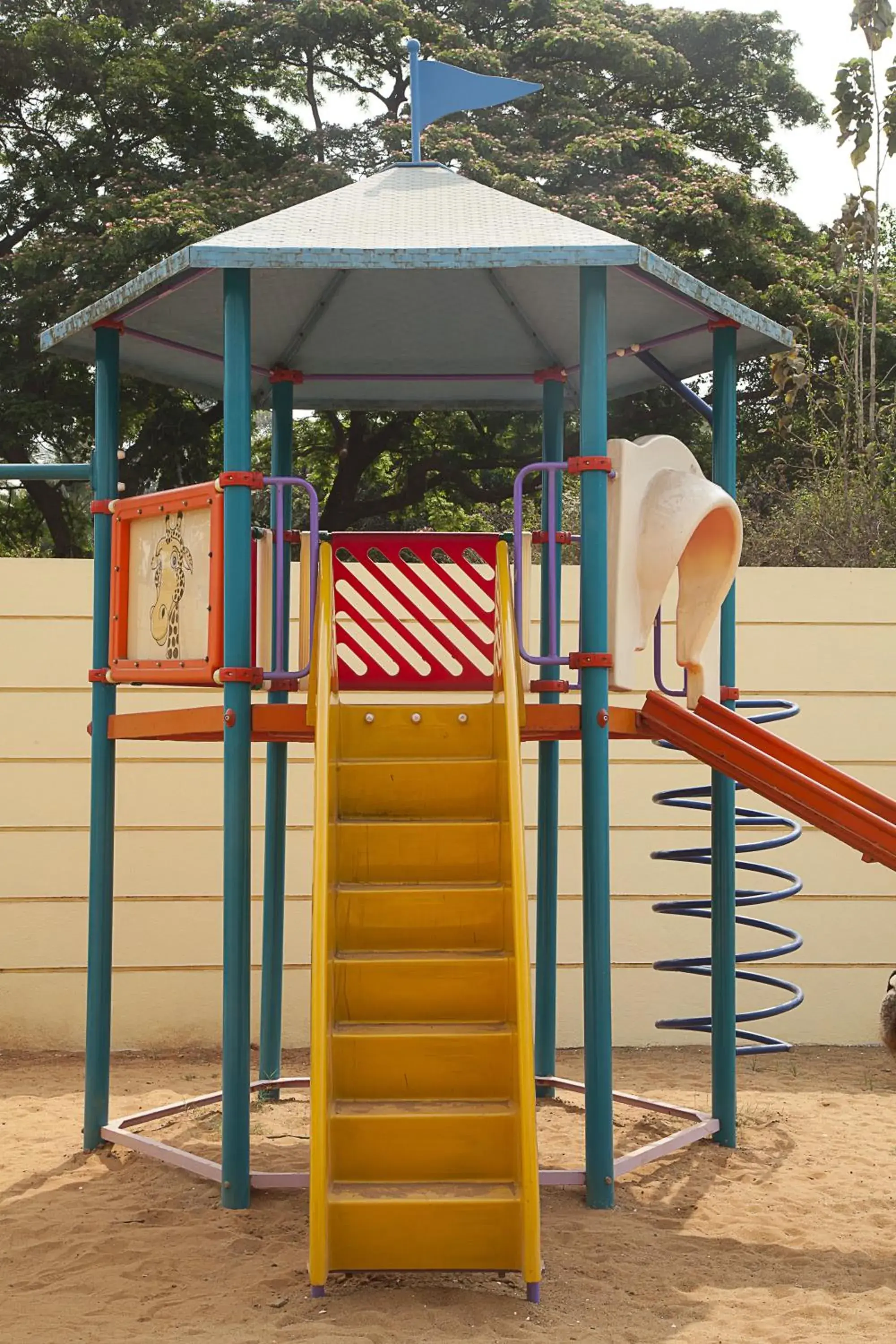 Children play ground, Children's Play Area in Sterling Karwar