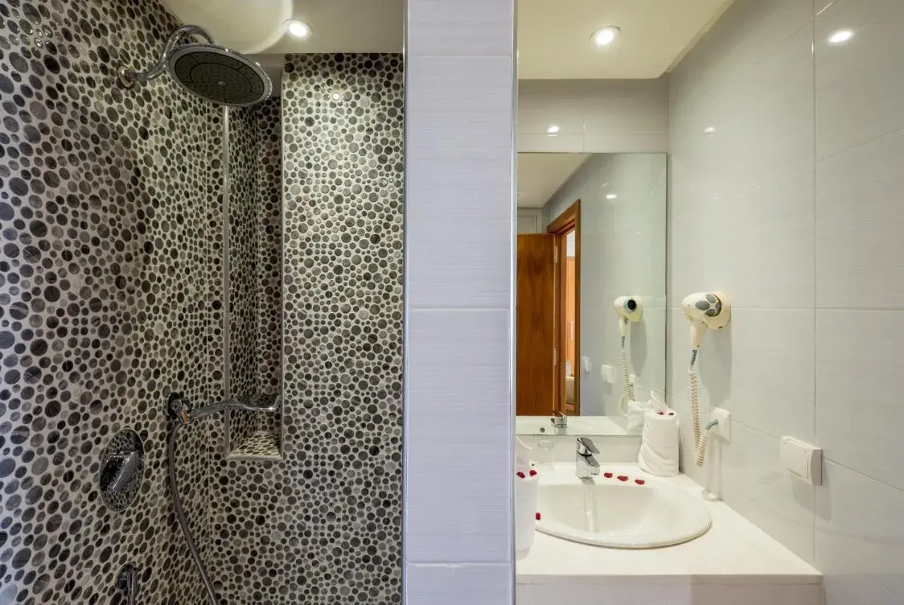 Standard Single Room in Hotel Ayoub & Spa Standard Single Room in Hotel Ayoub & Spa