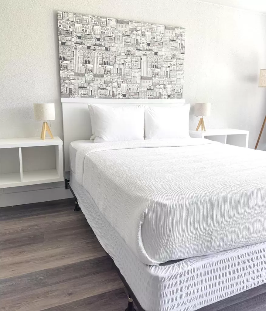 Bed in Oneway Savannah