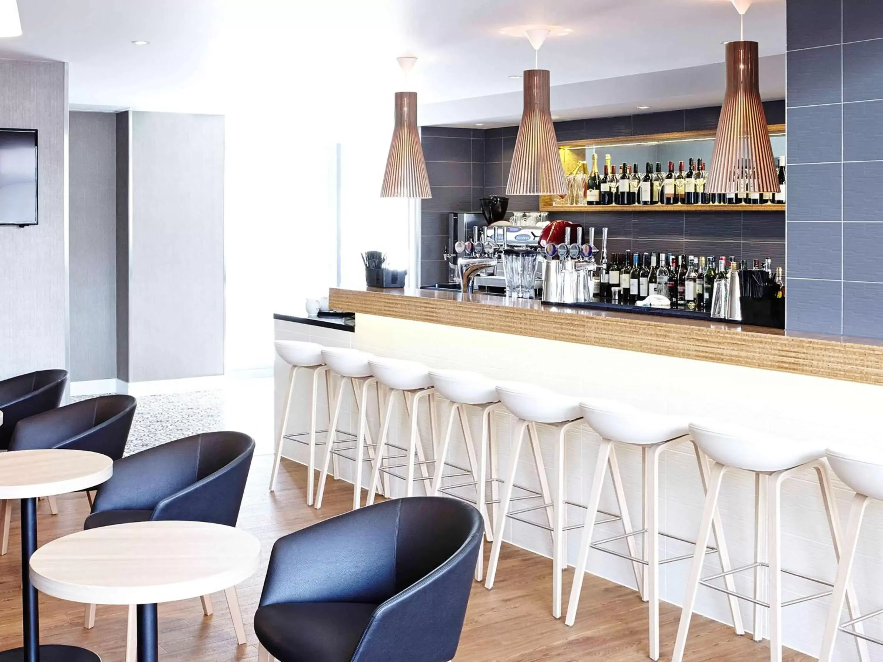 Lounge or bar, Lounge/Bar in Novotel London Wembley