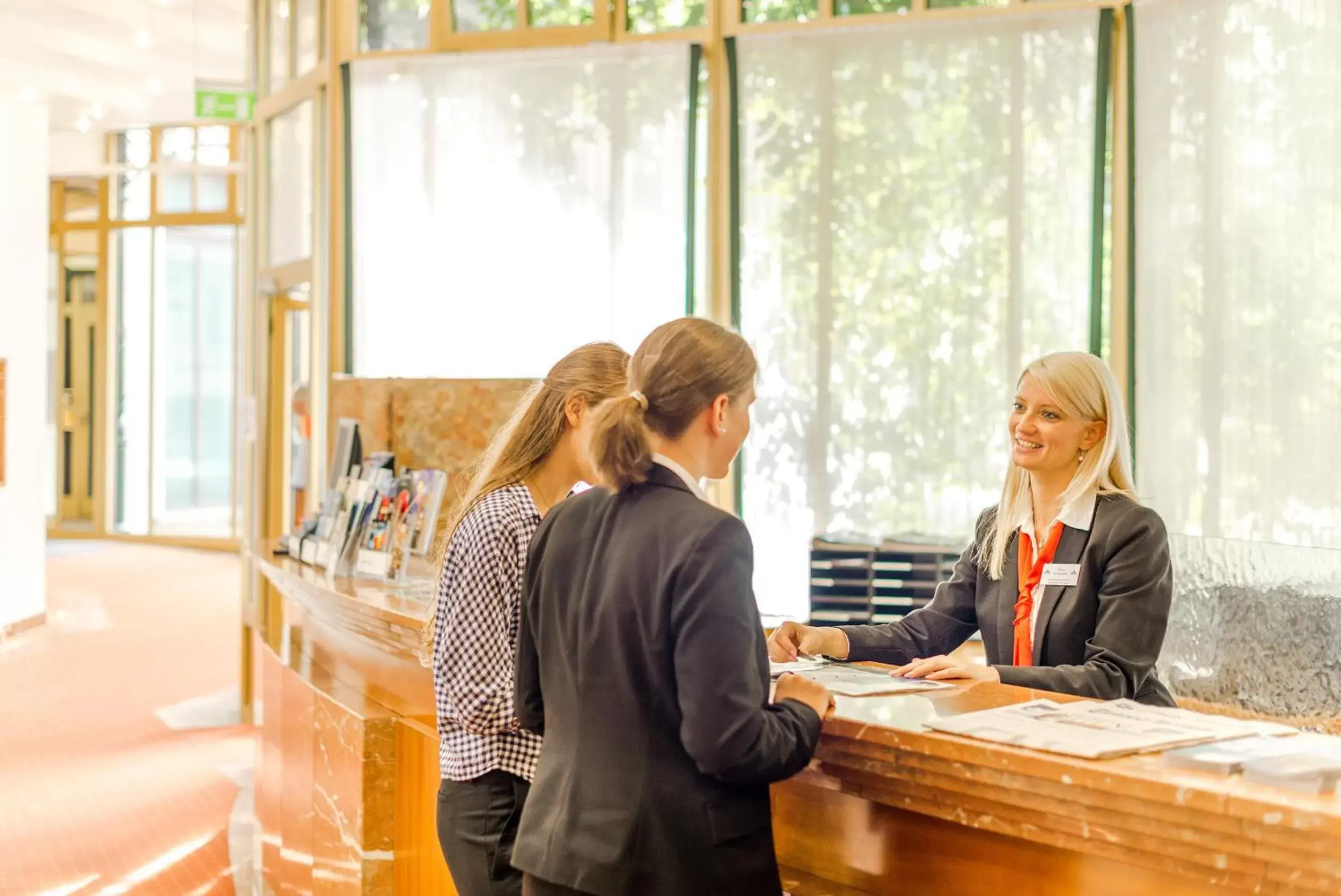 Lobby or reception, Guests in Hotel Monopol Luzern