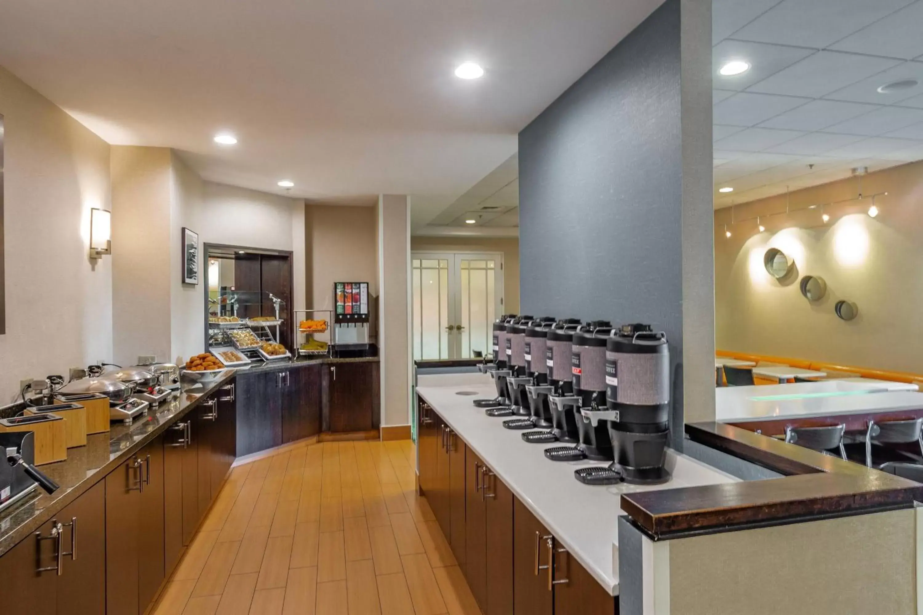 Breakfast, Restaurant/Places to Eat in SpringHill Suites by Marriott Fairbanks