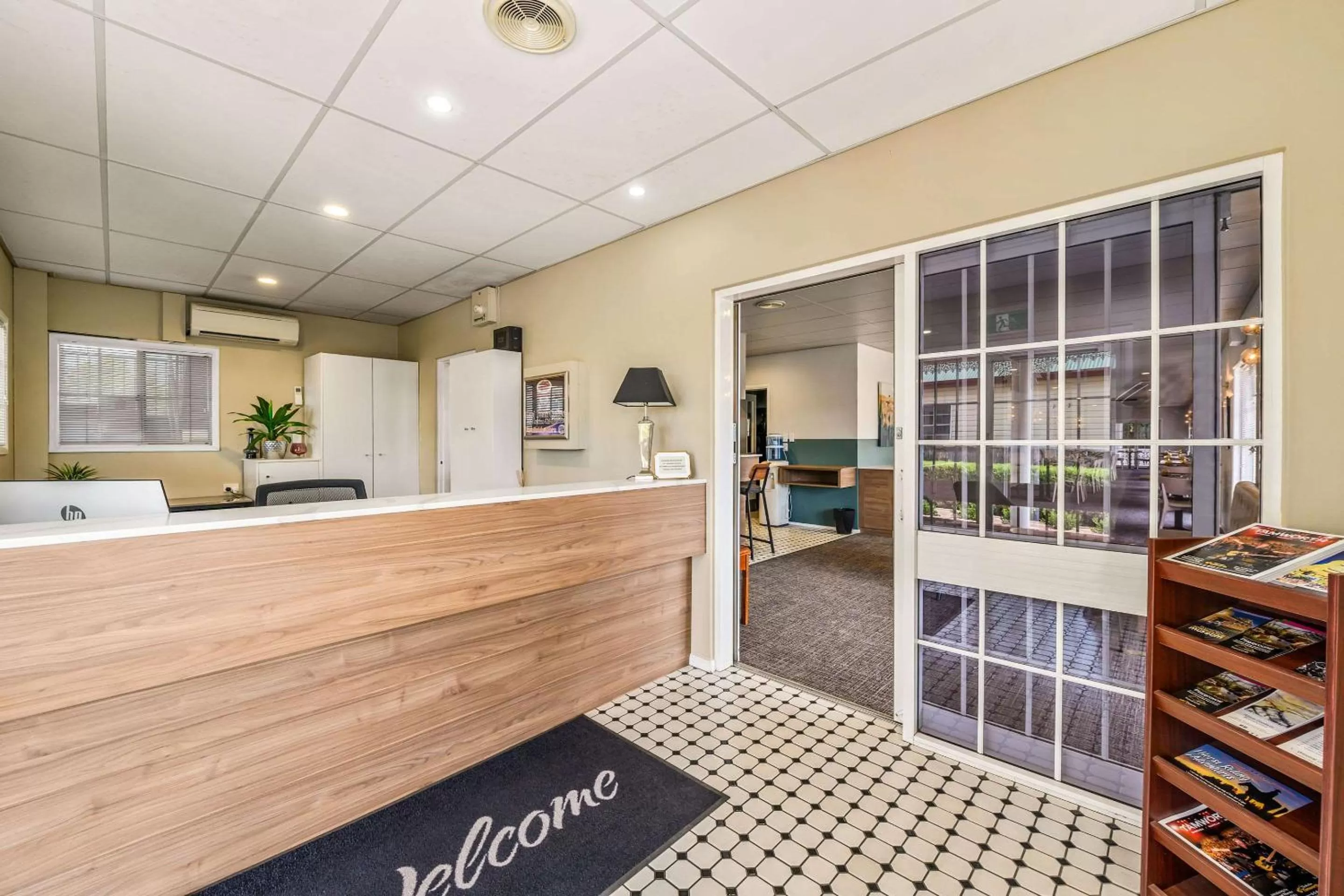 Lobby or reception in Quality Inn Ashby House Tamworth