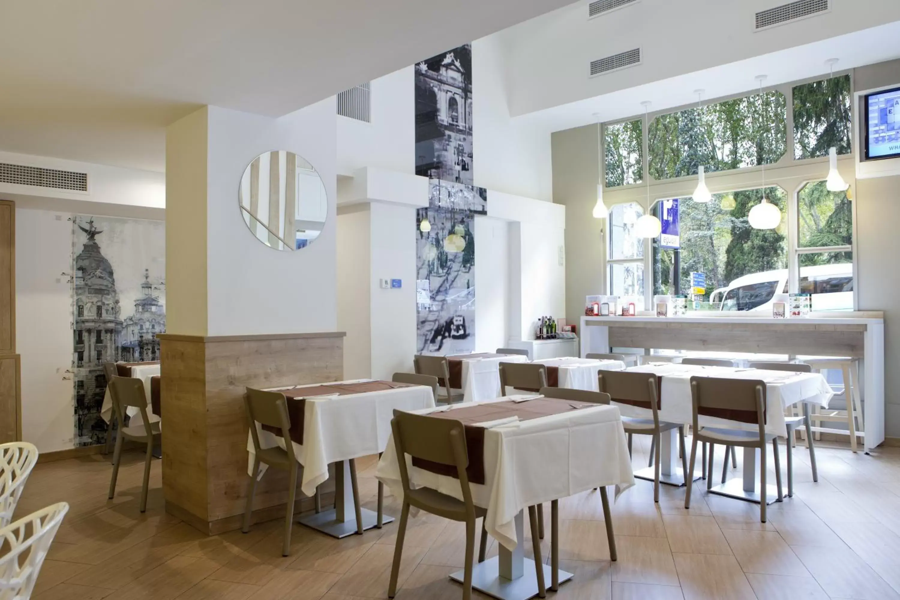 Restaurant/Places to Eat in Espahotel Plaza de España