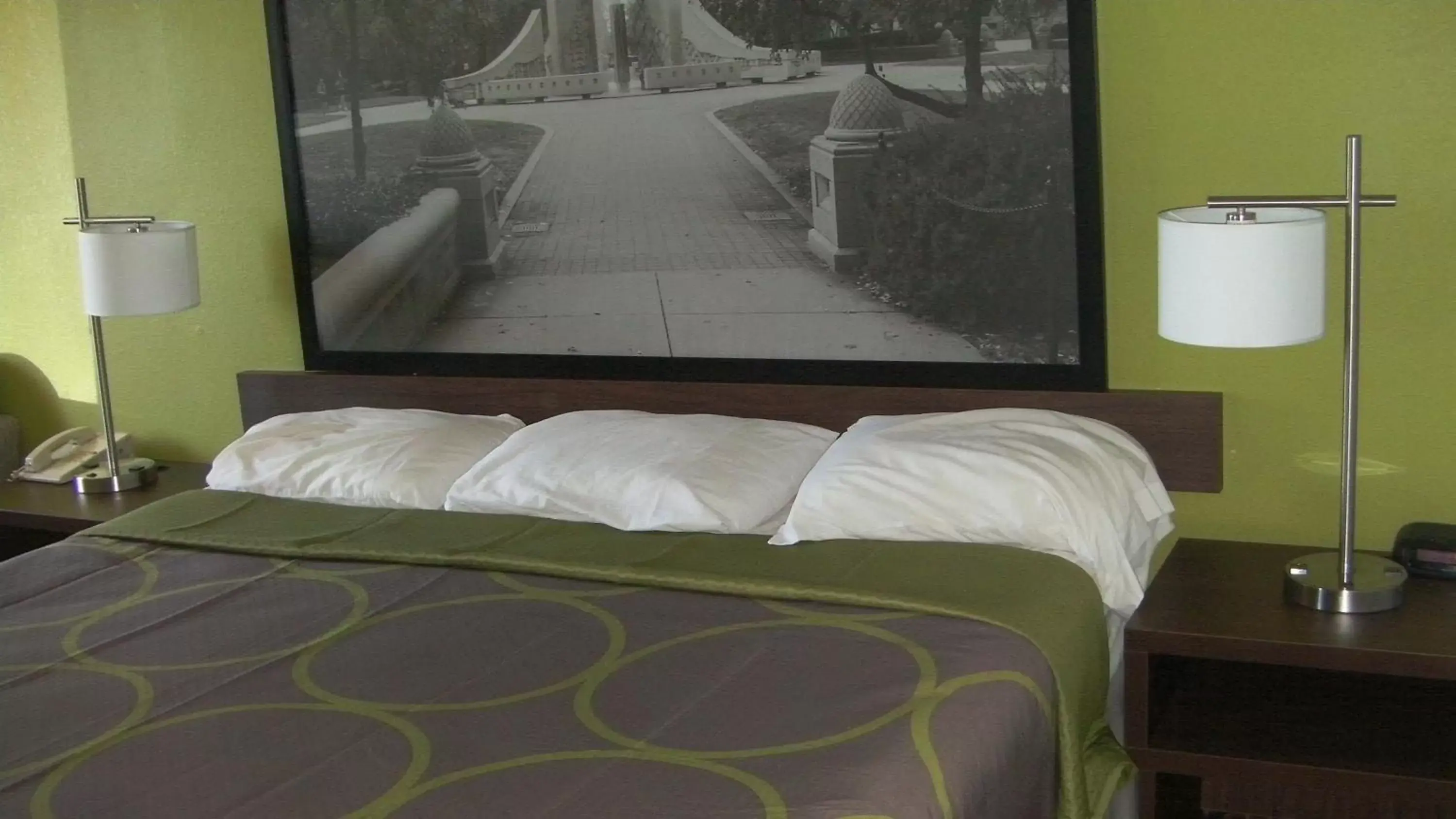 King Room - Disability Access - Non-Smoking in Super 8 by Wyndham Lafayette King Room - Disability Access - Non-Smoking in Super 8 by Wyndham Lafayette