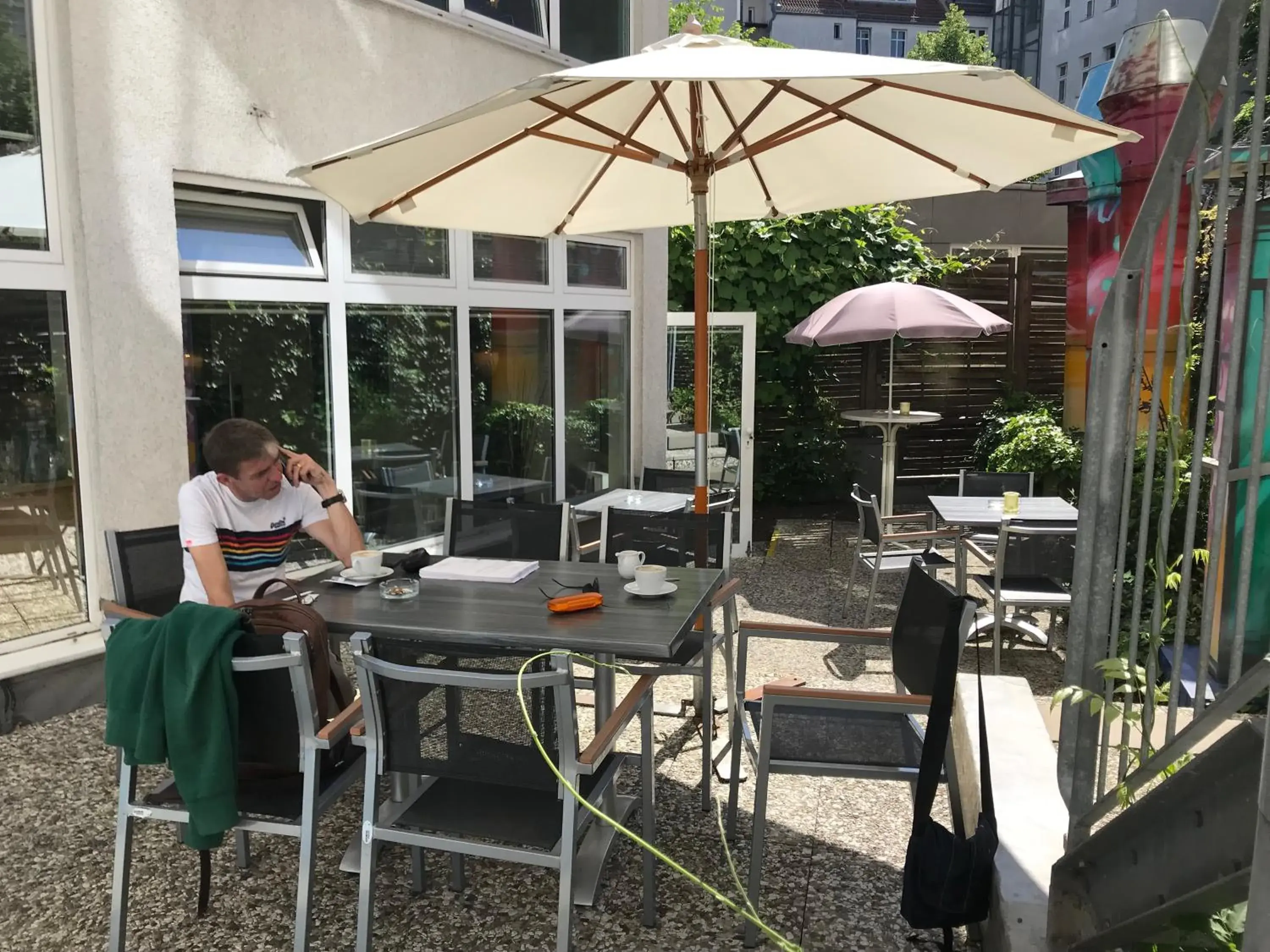 Garden, Restaurant/Places to Eat in Grand Hostel Berlin Urban