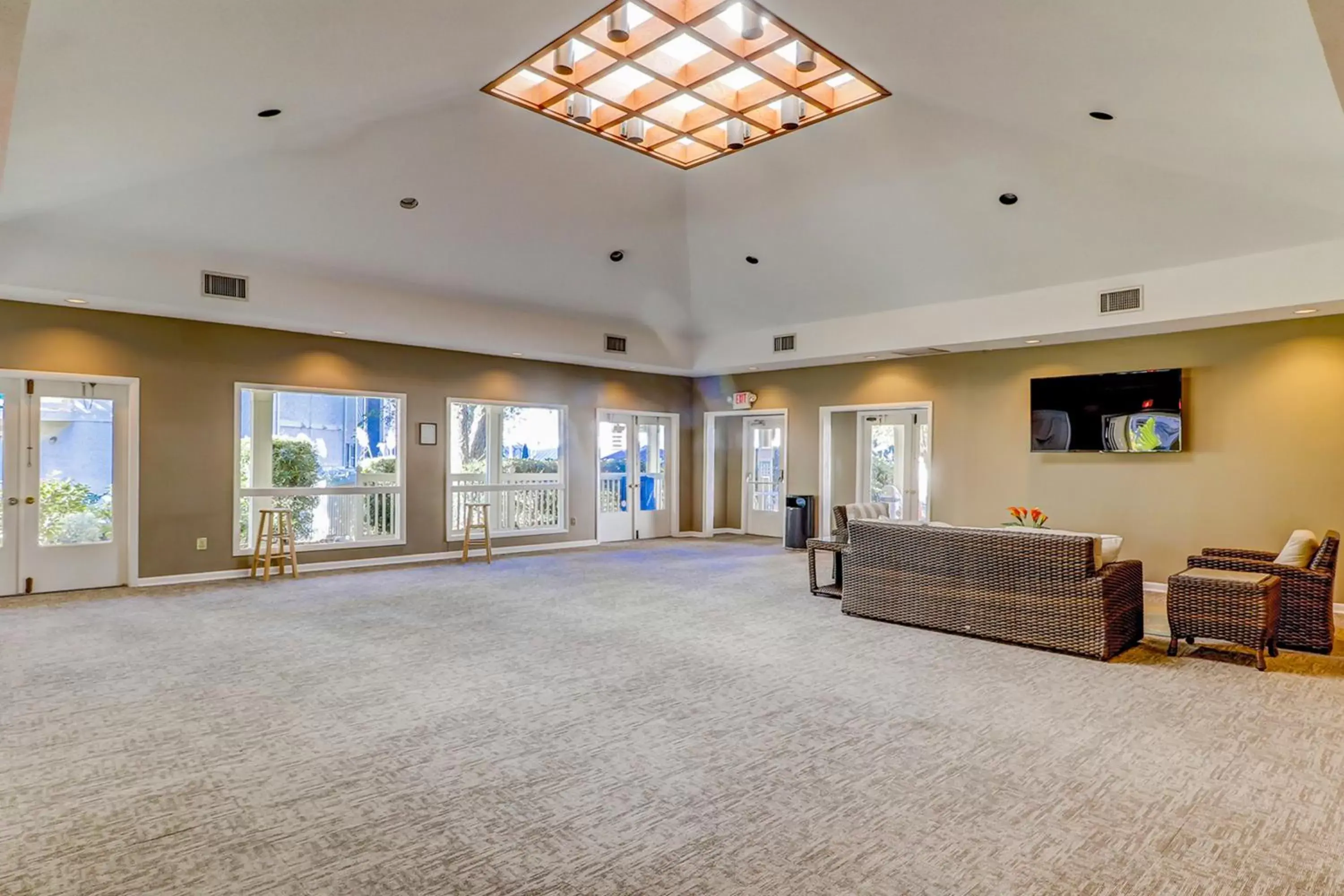 Lobby/Reception in Fiddlers Cove 22J