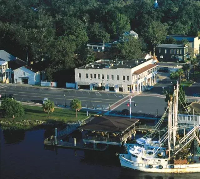 Natural landscape, Bird's-eye View in Riverview Hotel