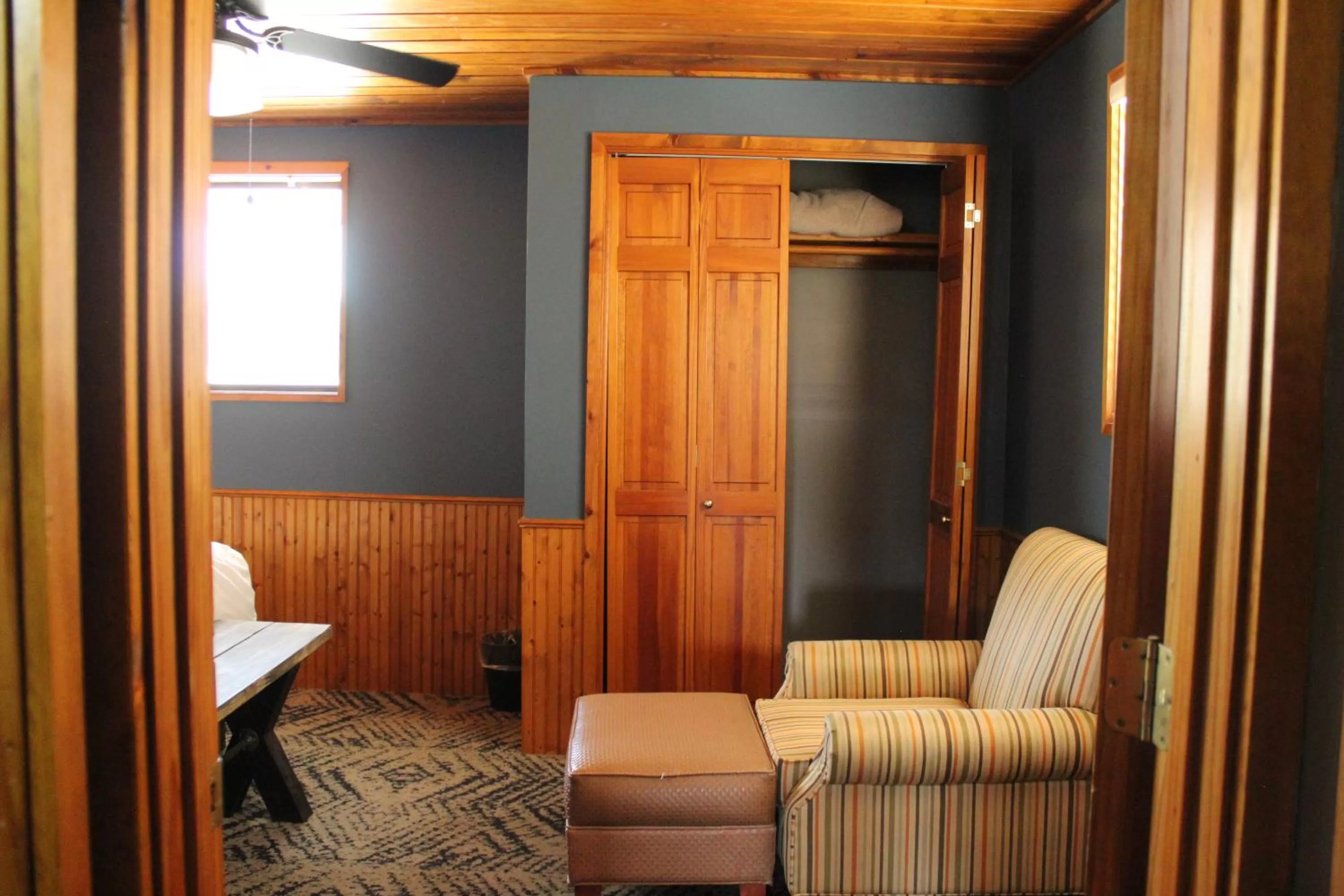 Bed in Canyon Lakeview Resort