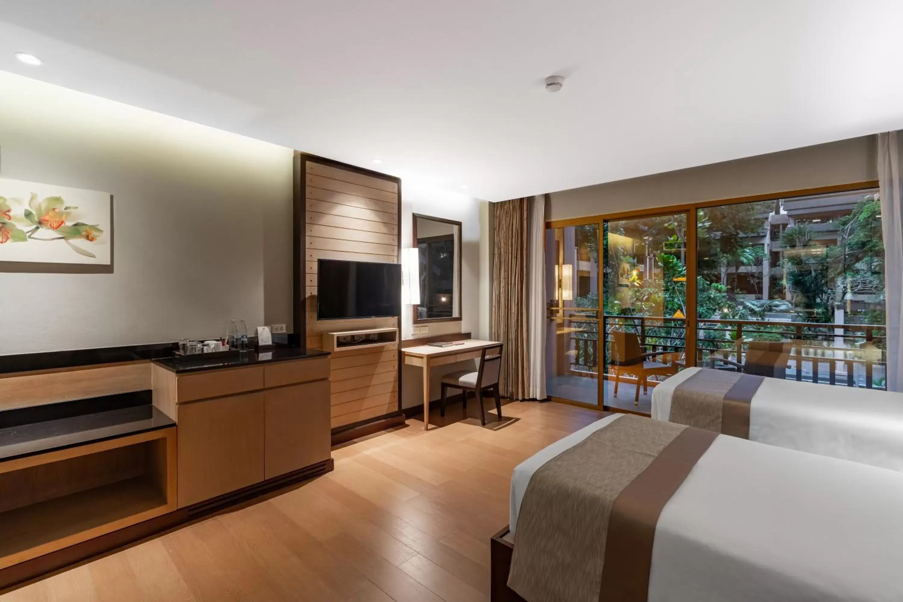 Bedroom, TV/Entertainment Center in Khaolak Merlin Resort - SHA Extra Plus