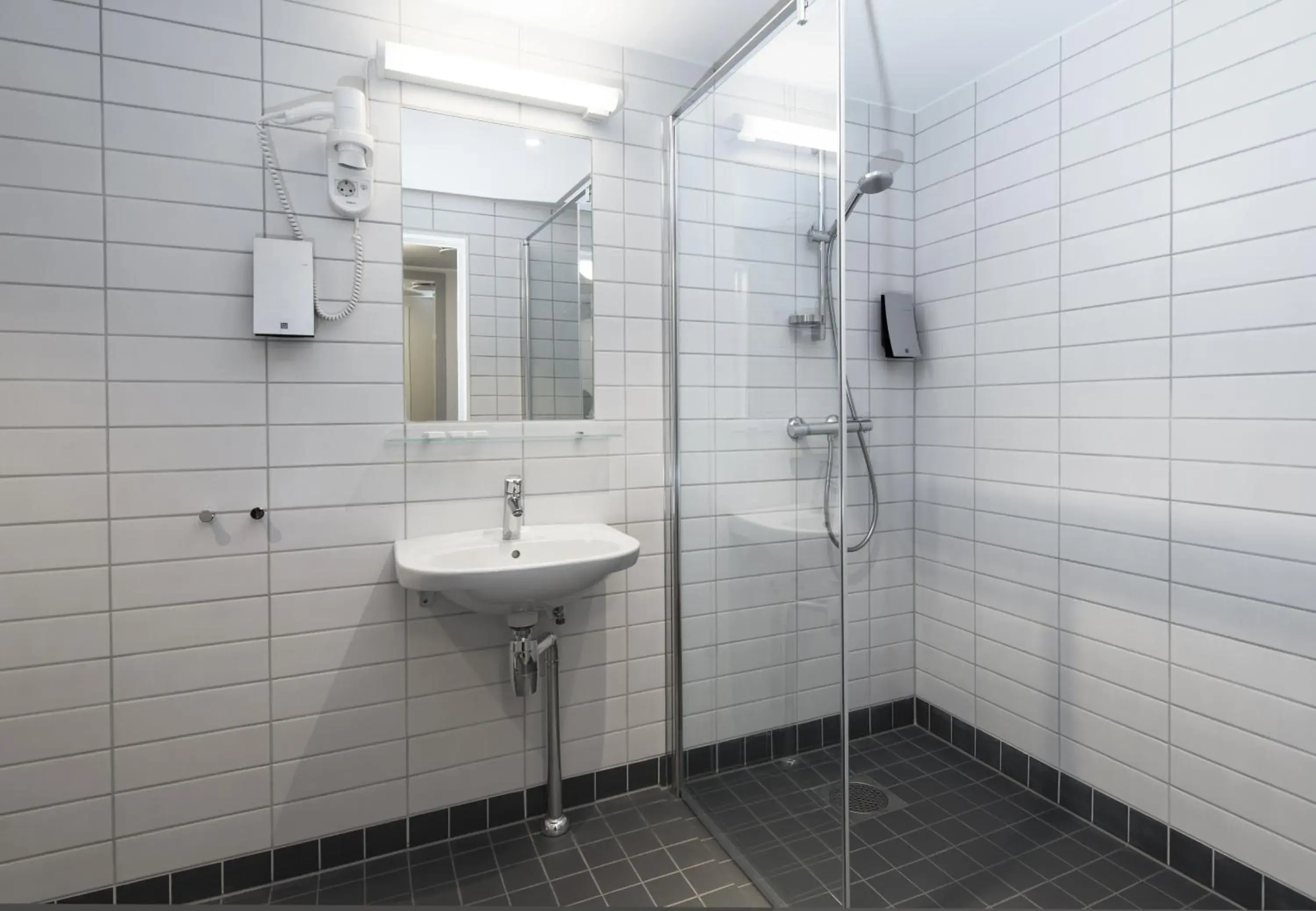 Shower, Bathroom in Thon Hotel Trondheim