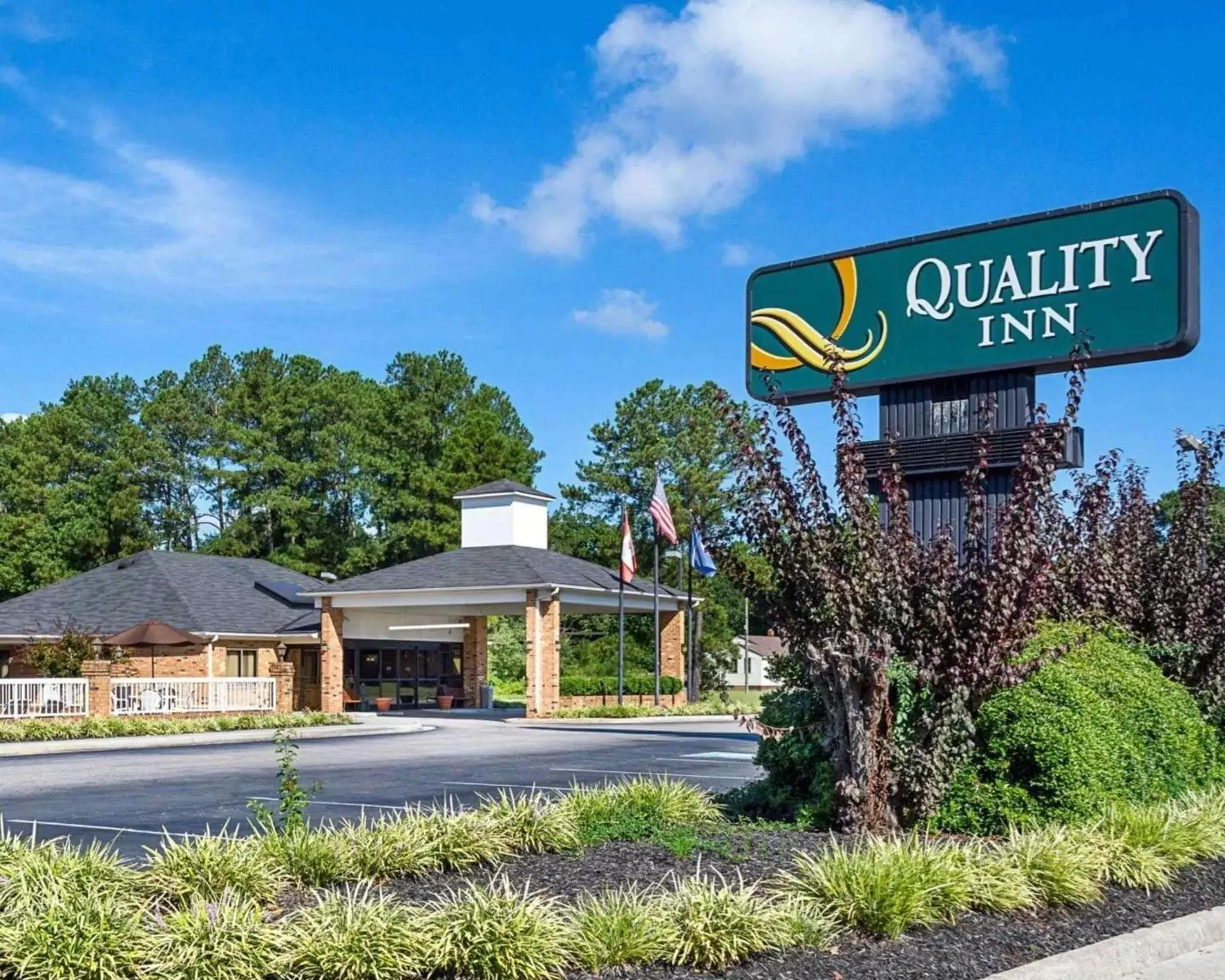 Property building in Quality Inn Petersburg Near Fort Gregg-Adams