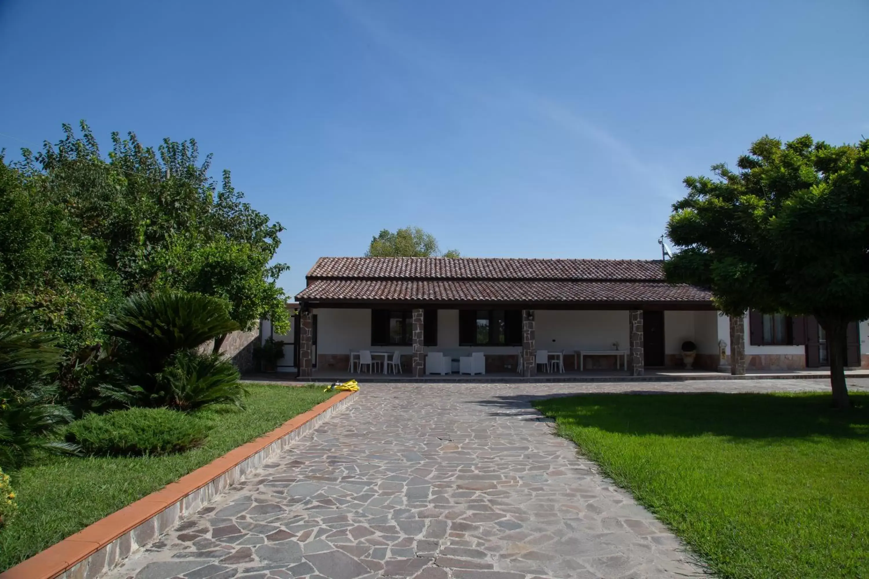 Garden view, Property Building in B&B Villa dei Sogni