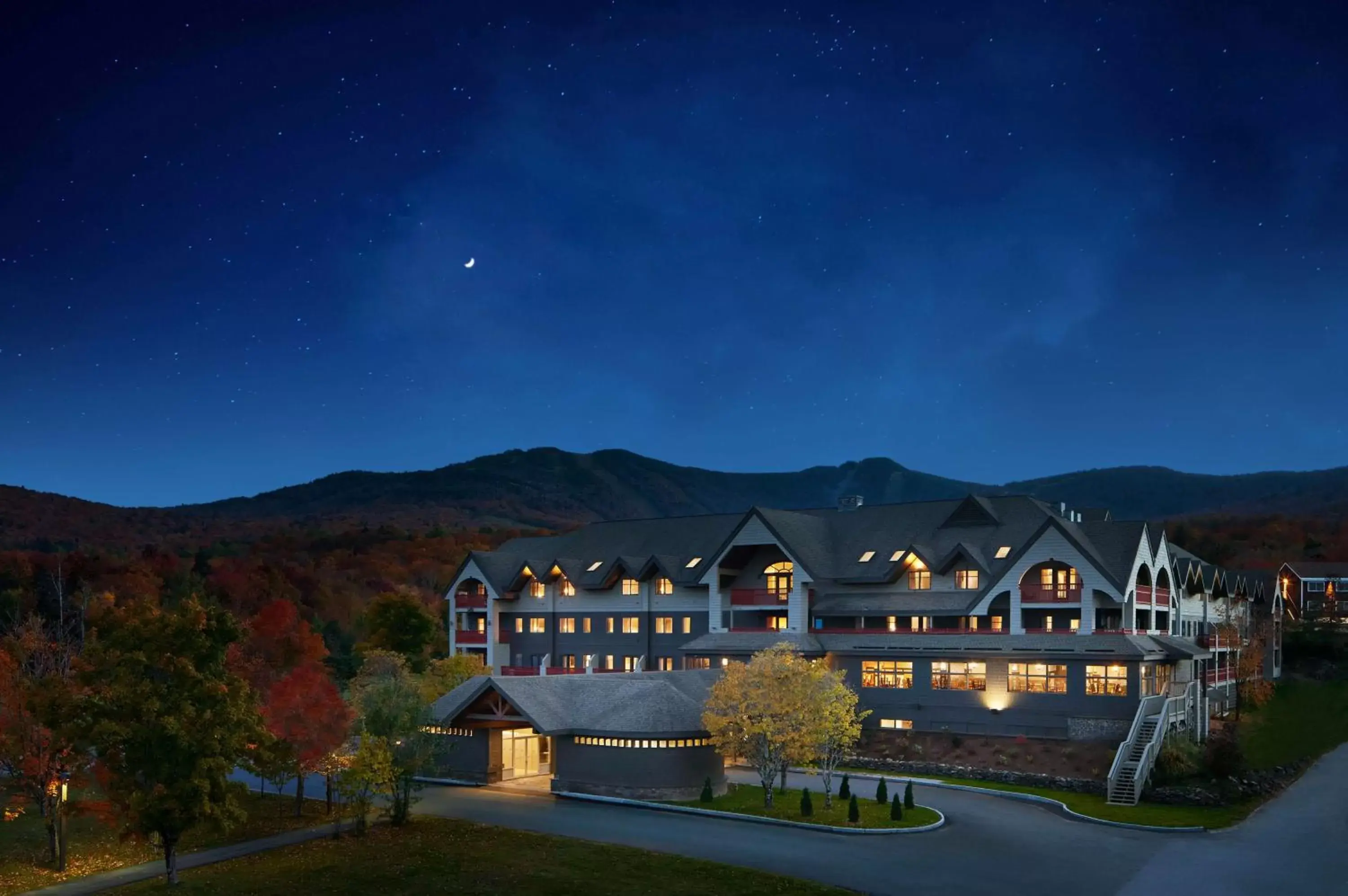Property Building in Killington Mountain Lodge, Tapestry Collection by Hilton
