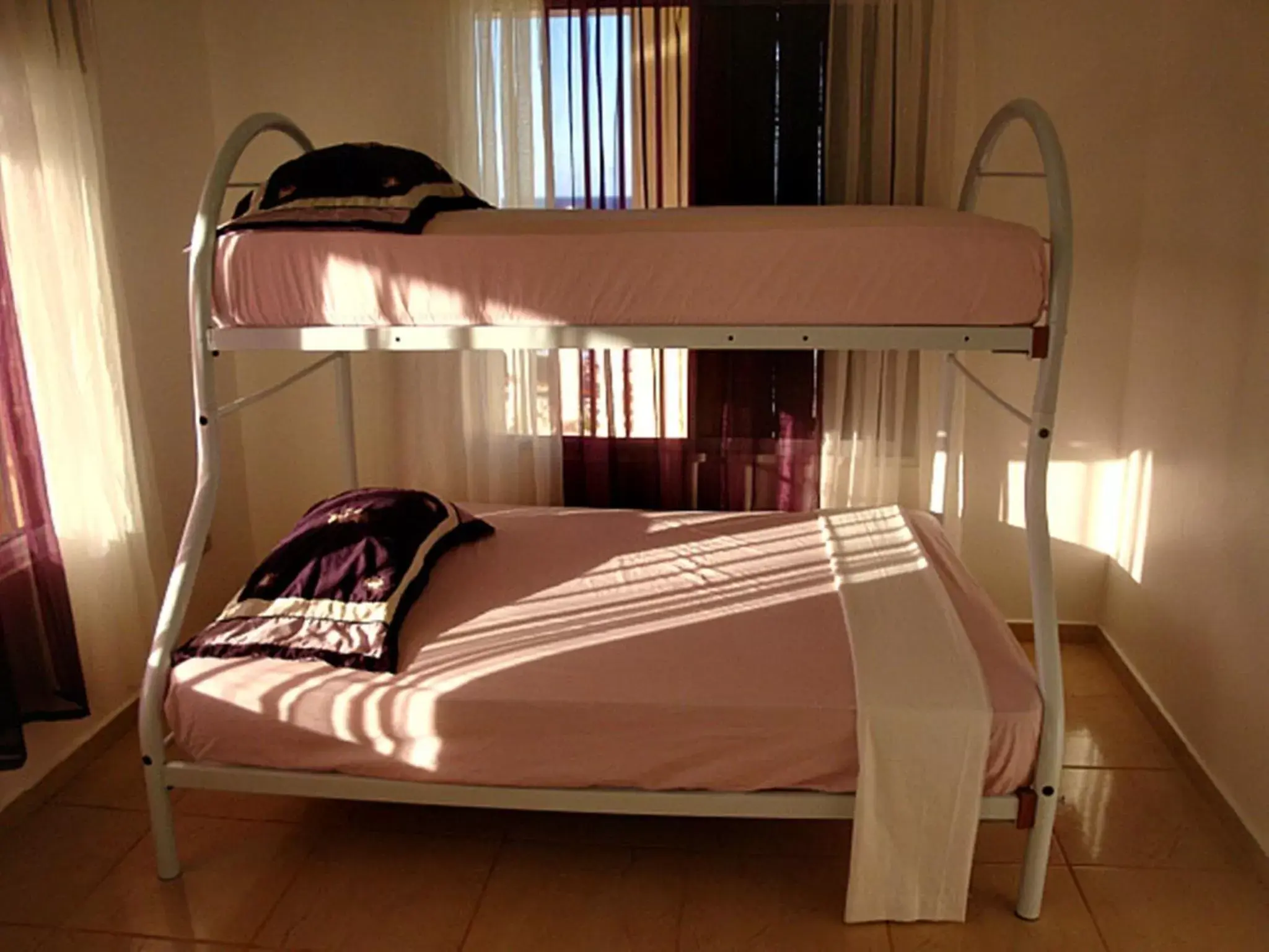 Bunk Bed in El Malecon B&B Hotel