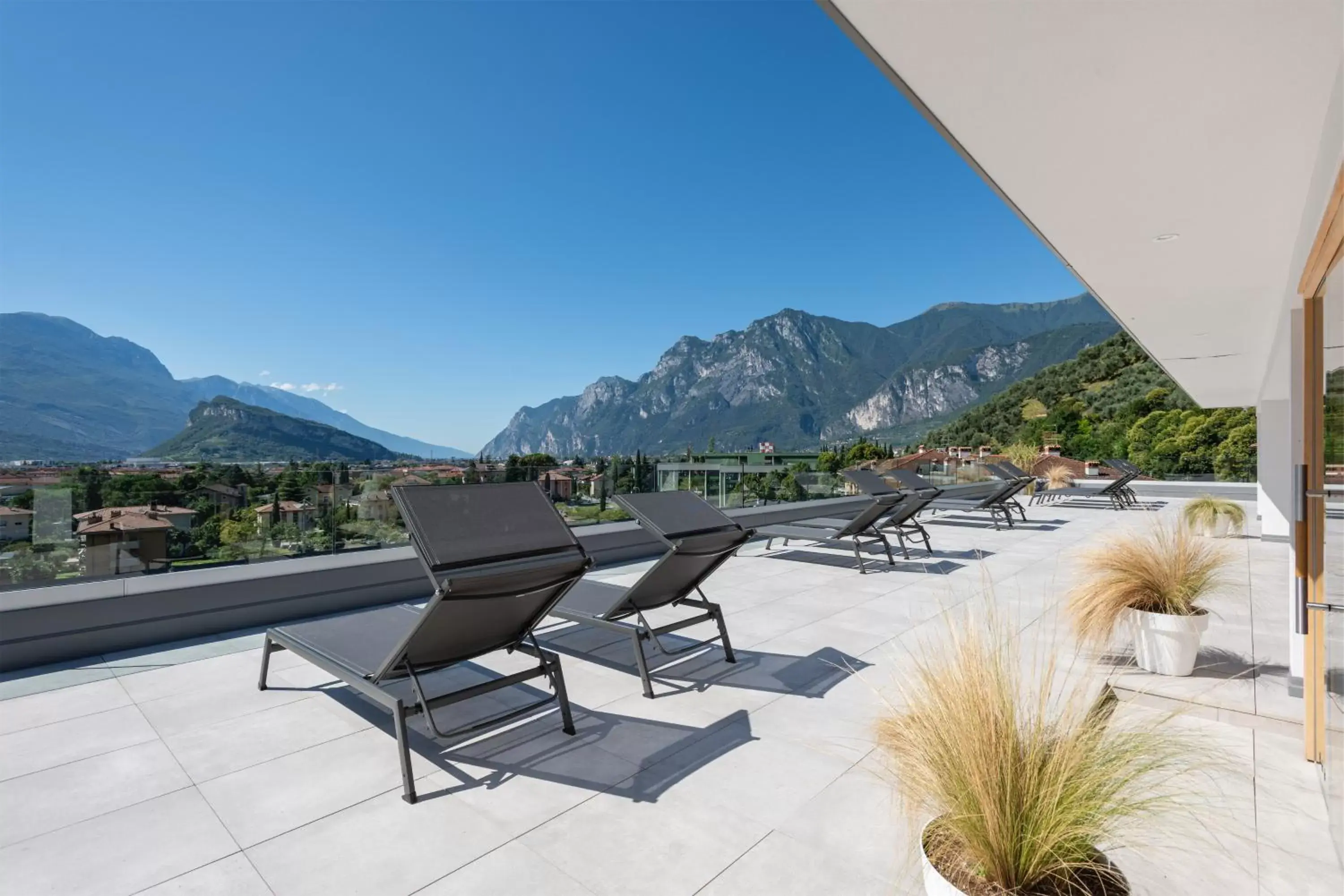 Solarium, Mountain View in HOODY ACTIVE & HAPPINESS HOTEL
